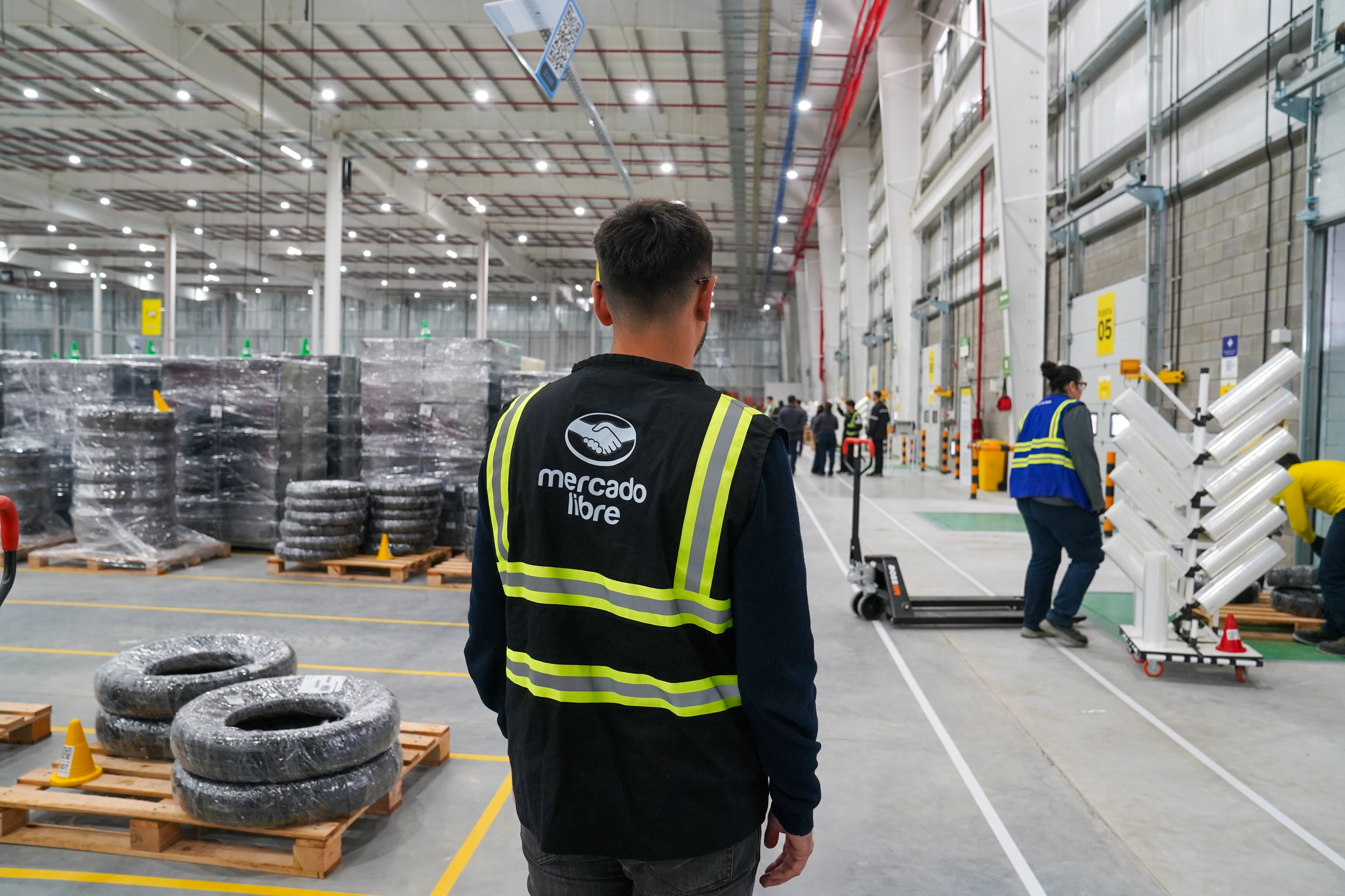 Mercado Libre inauguró su mayor centro logístico de la Argentina, con una inversión de US$115 millones