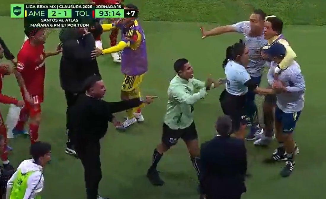 Los gestos obscenos de Antonio Mohamed en la derrota de Toluca ante América en México