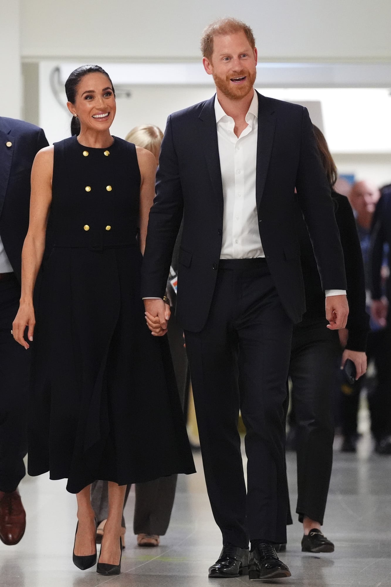 Según versiones difundidas en la prensa británica, el viaja de Markle y Harry a Australia tensó aún más el vínculo con Carlos III