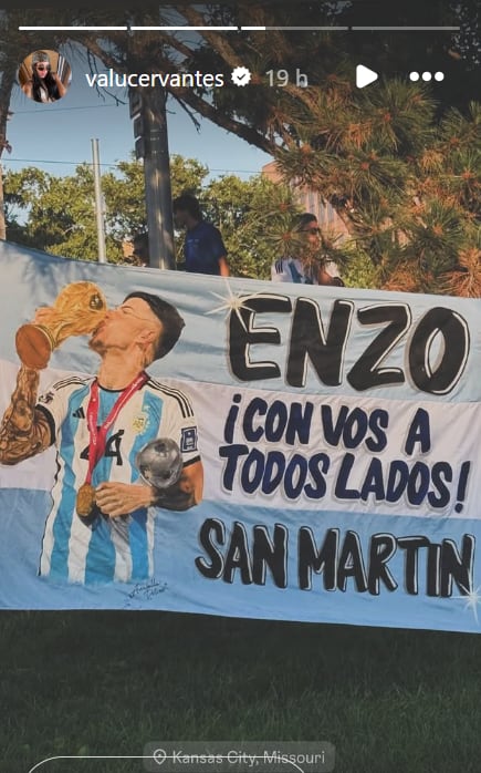 El apoyo de la familia de Enzo Fernández en el banderazo