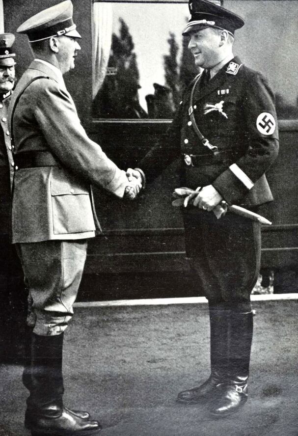 Richard Walther Darré junto a Adolf Hitler