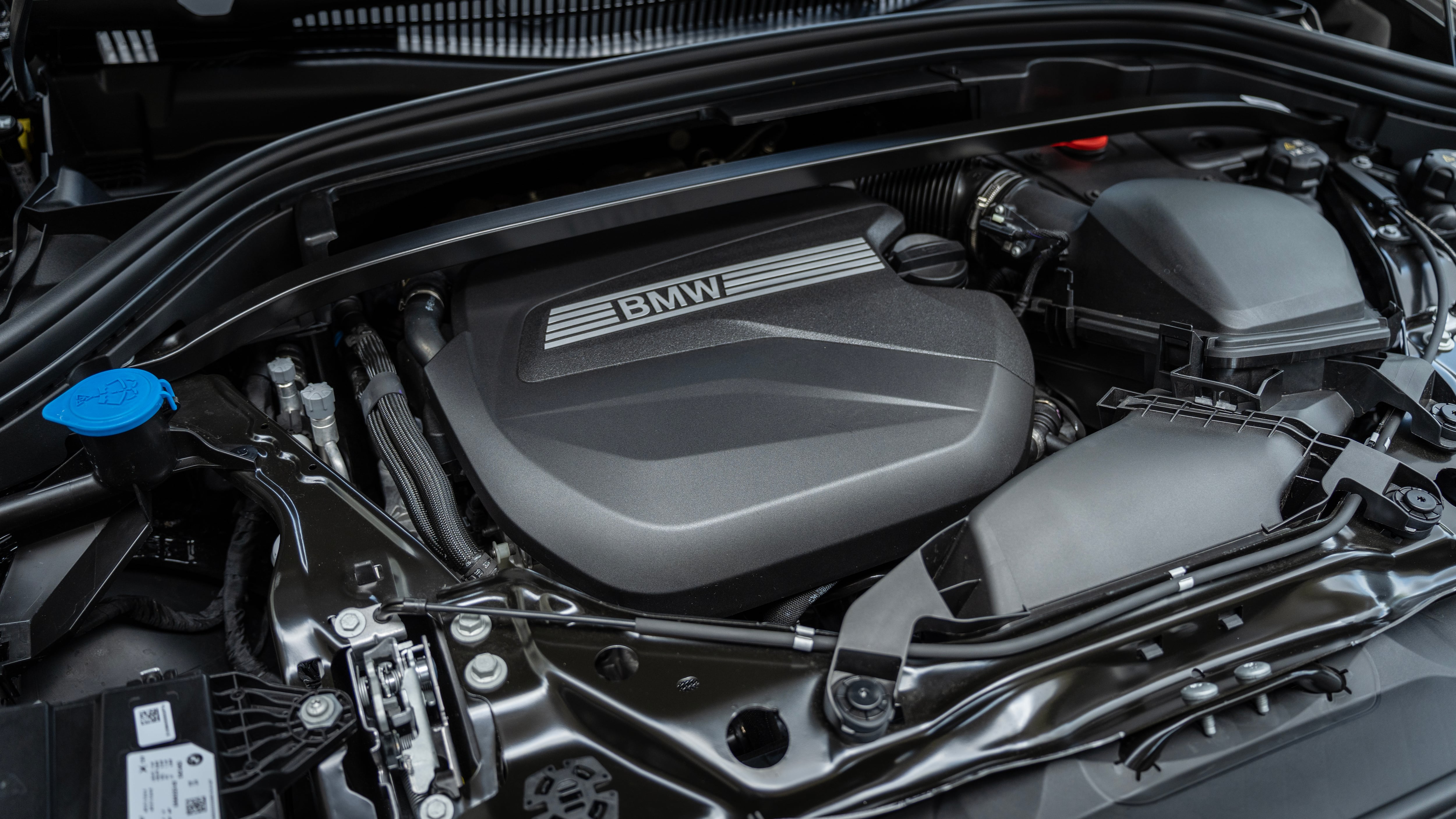 El motor diésel junto al impulsor eléctrico ofrecen hasta 163 CV y 400 Nm de potencia combinada