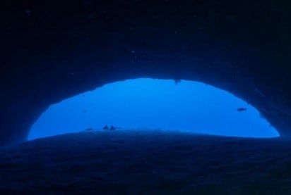 Las primeras imágenes de la cueva de Maldivas en la que murieron cinco buzos italianos