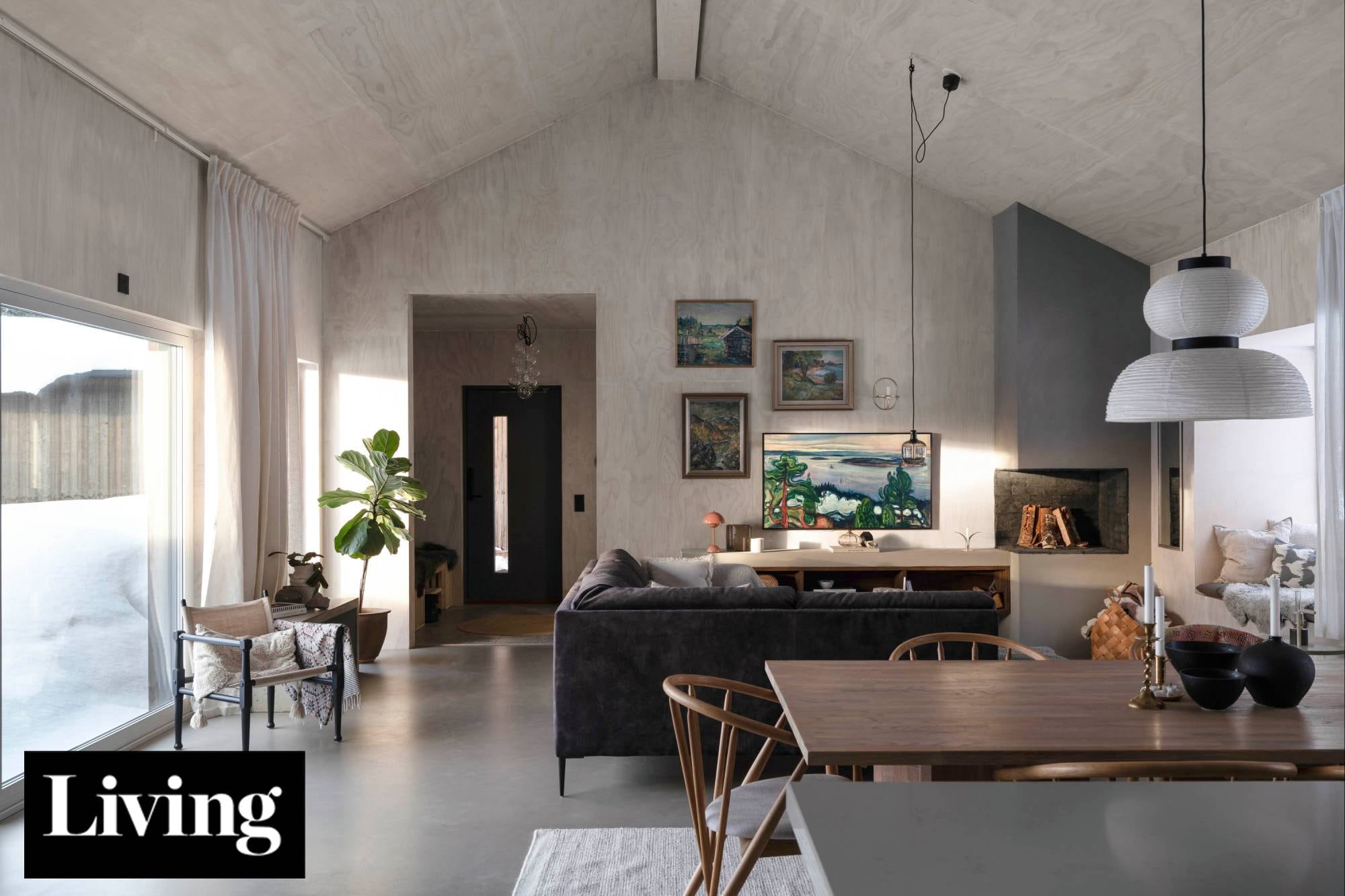 Una pareja construyó su propia casa en un pueblito de 500 habitantes