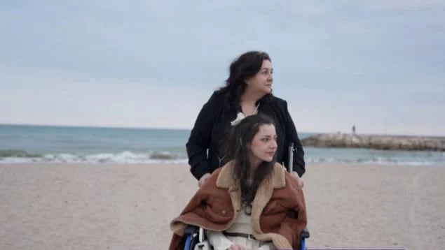 Noelia Castillo Ramos estuvo en tratamiento psiquiátrico desde los 13 años y en varias ocasiones intentó suicidarse; las lesiones derivadas de uno de estos intentos la dejaron en silla de ruedas