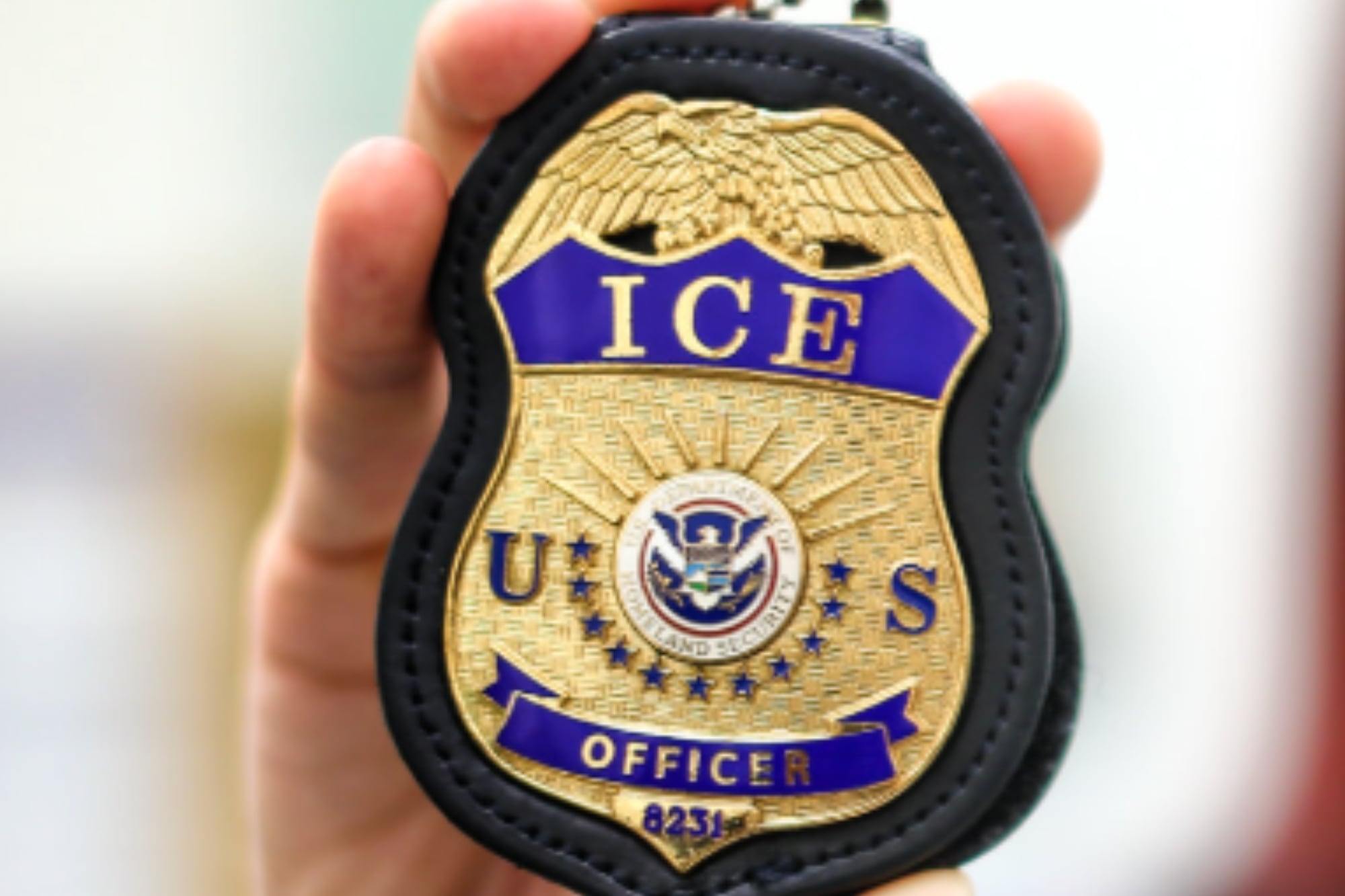 En St. Petersburg piden que la policía local deje de colaborar con el ICE