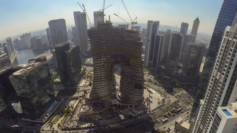 El edificio Bugatti Residences en Dubái se encuentra actualmente en construcción