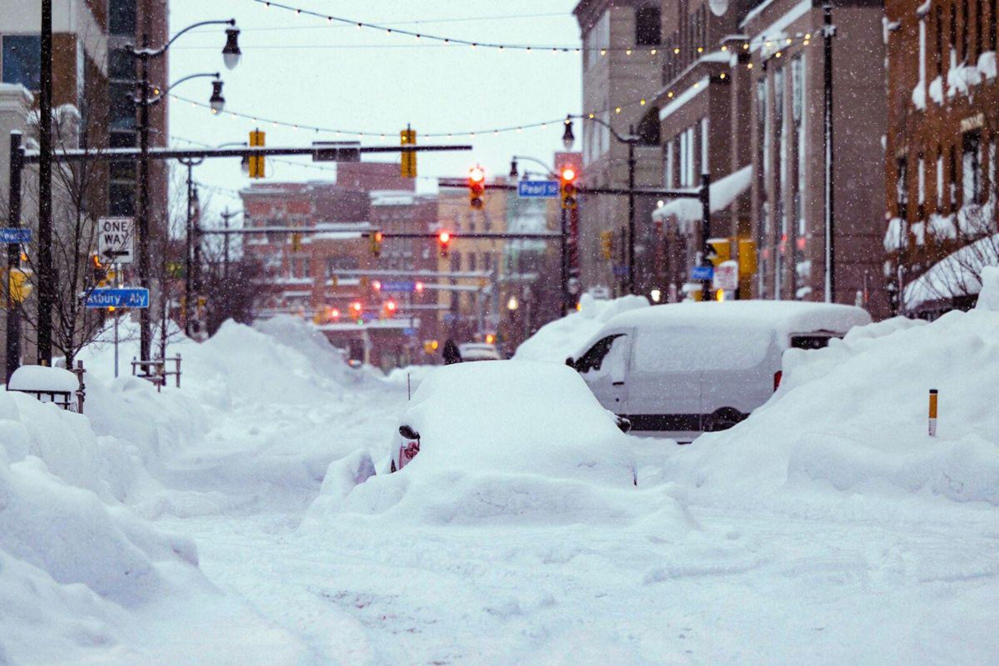 Buffalo es la ciudad que experimenta las nevadas más intensas de EE.UU. debido al efecto del lago Erie (AFP)