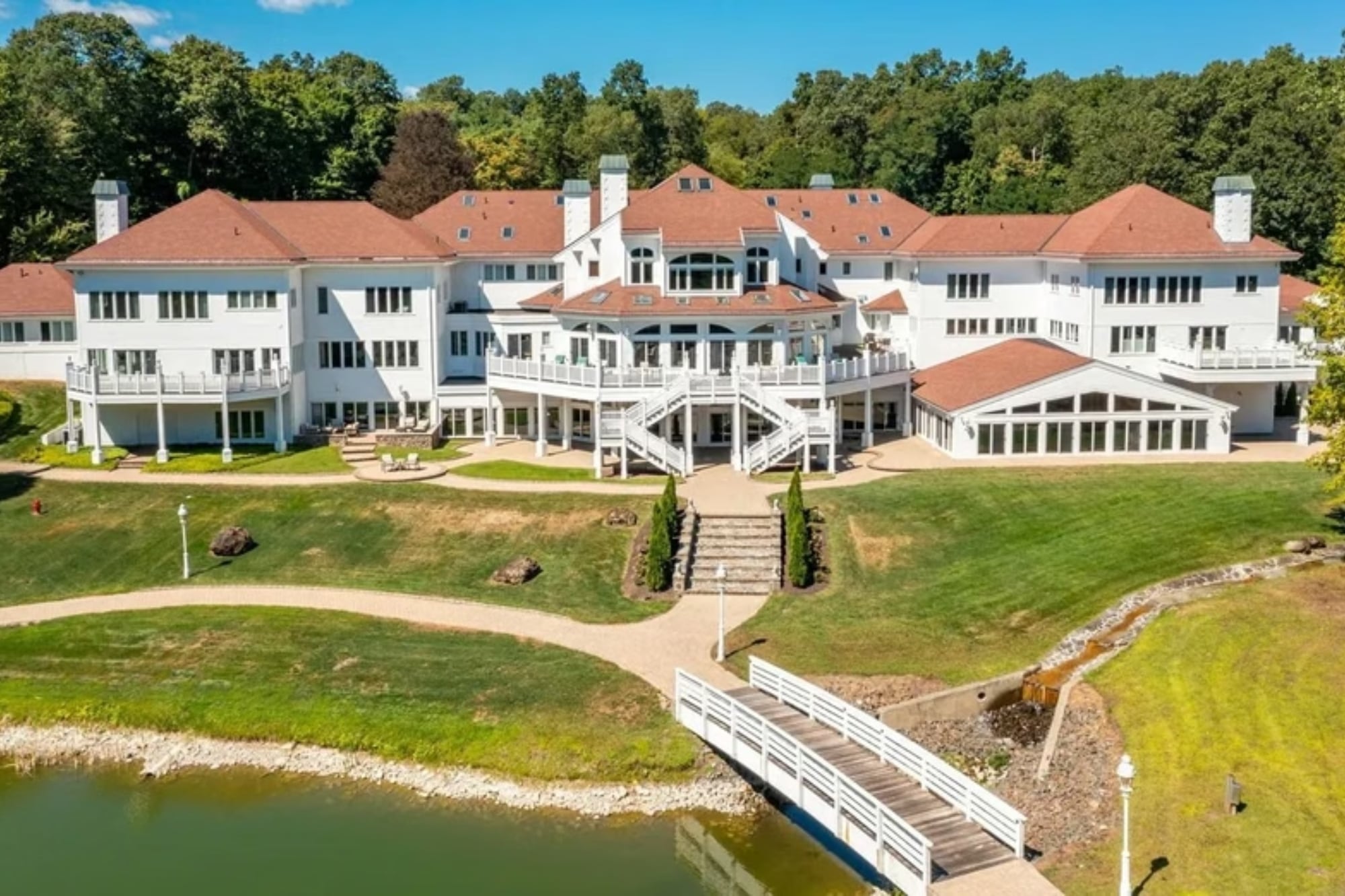 Mike Tyson compró una casa de 4740 metros cuadrados por US$3 millones y 30 años después se triplicó su precio