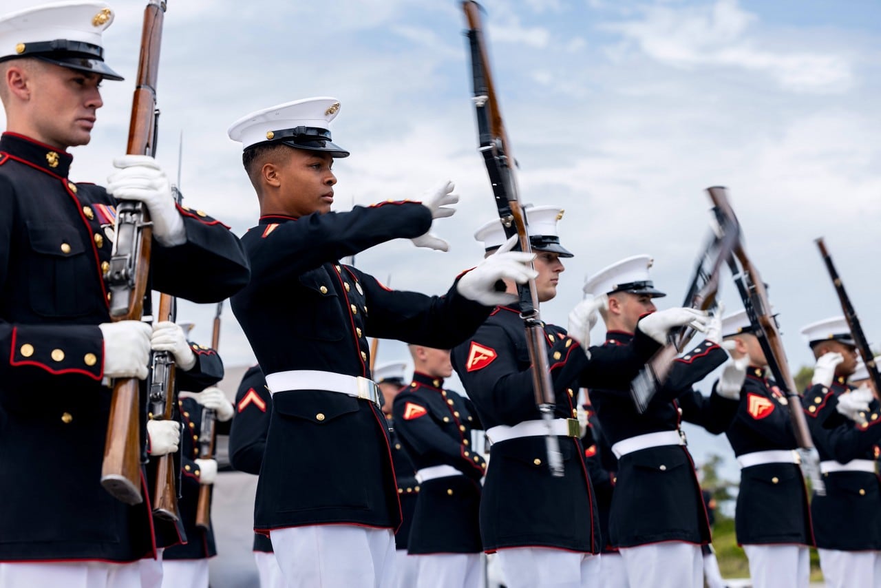 Casi el 30% de los Marines son hispanos: la polémica que generó el ICE en las graduaciones de Parris Island