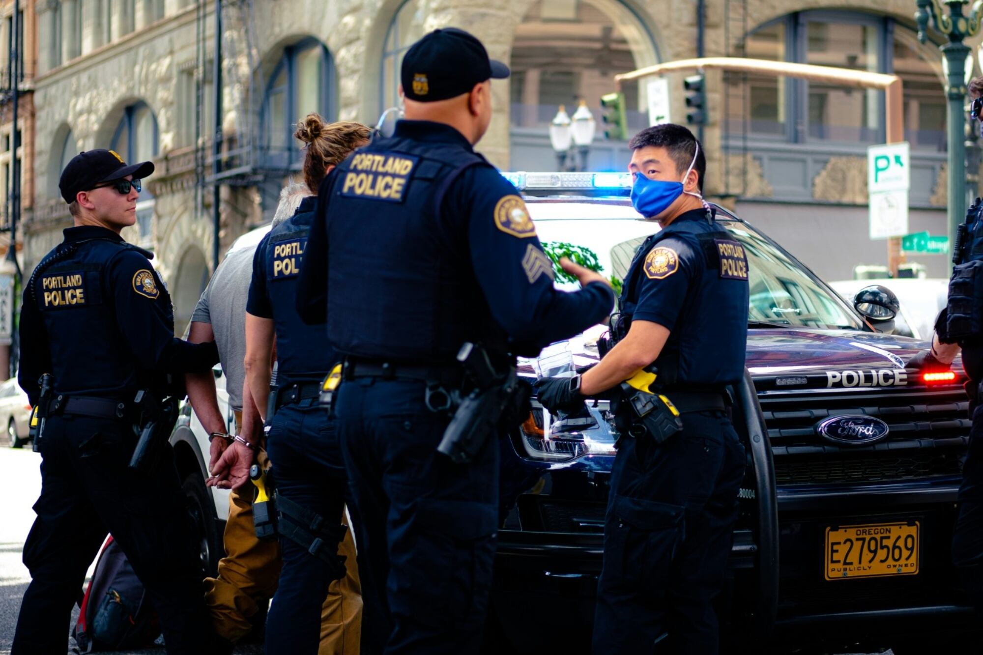 El Departamento de Transporte de EE.UU. advierte que conducir en estado de ebriedad, podría provocar un accidente de tránsito que cause lesiones graves o la muerte