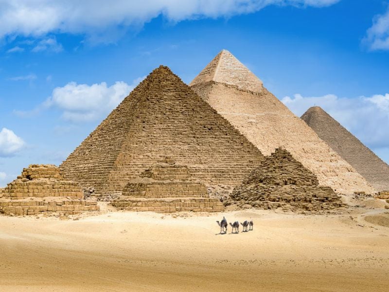 Arqueólogos descubrieron indicios de una entrada “secreta” a la pirámide de Guiza