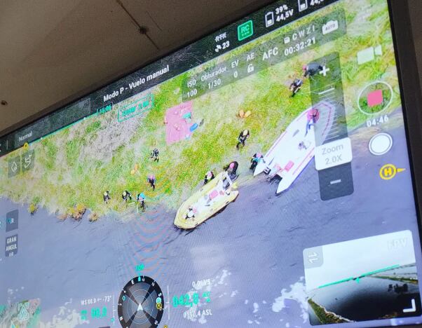 En ambos lugares, el trabajo de búsqueda cuenta con el apoyo de drones desde el camión de Operaciones Federativo