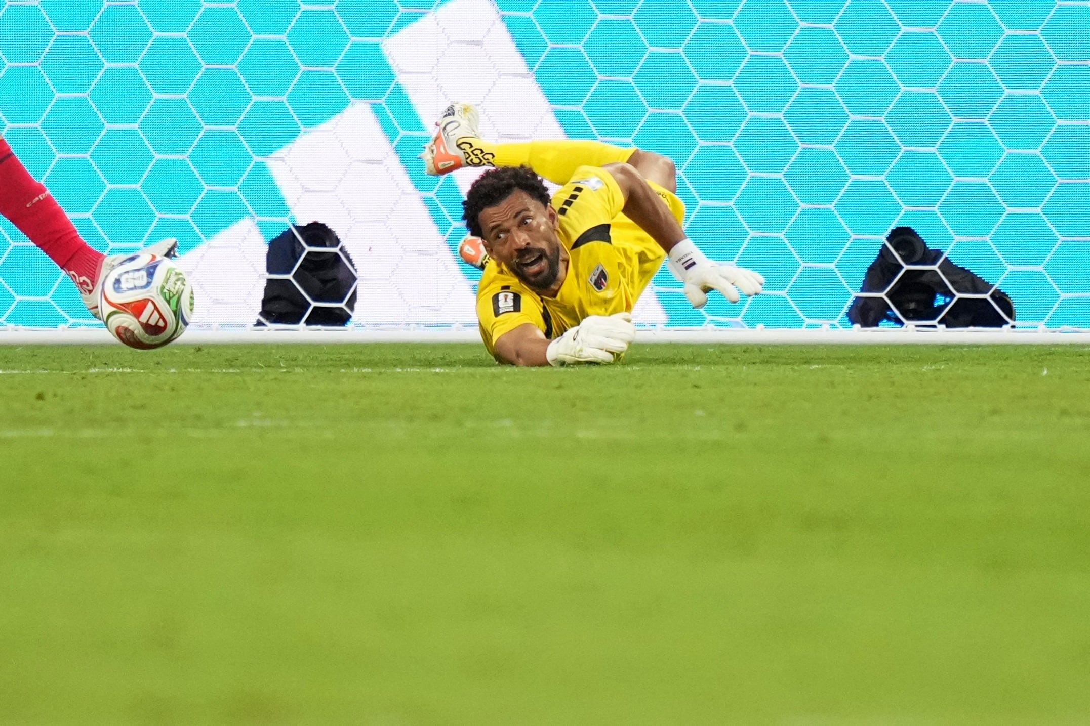 El portero de Cabo Verde atrajo los flashes del mundo fútbol por su desempeño en la última Copa del Mundo