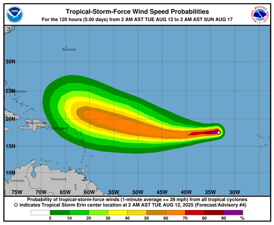 Erin presenta vientos máximos sostenidos de 40 nudos (74 km/h)