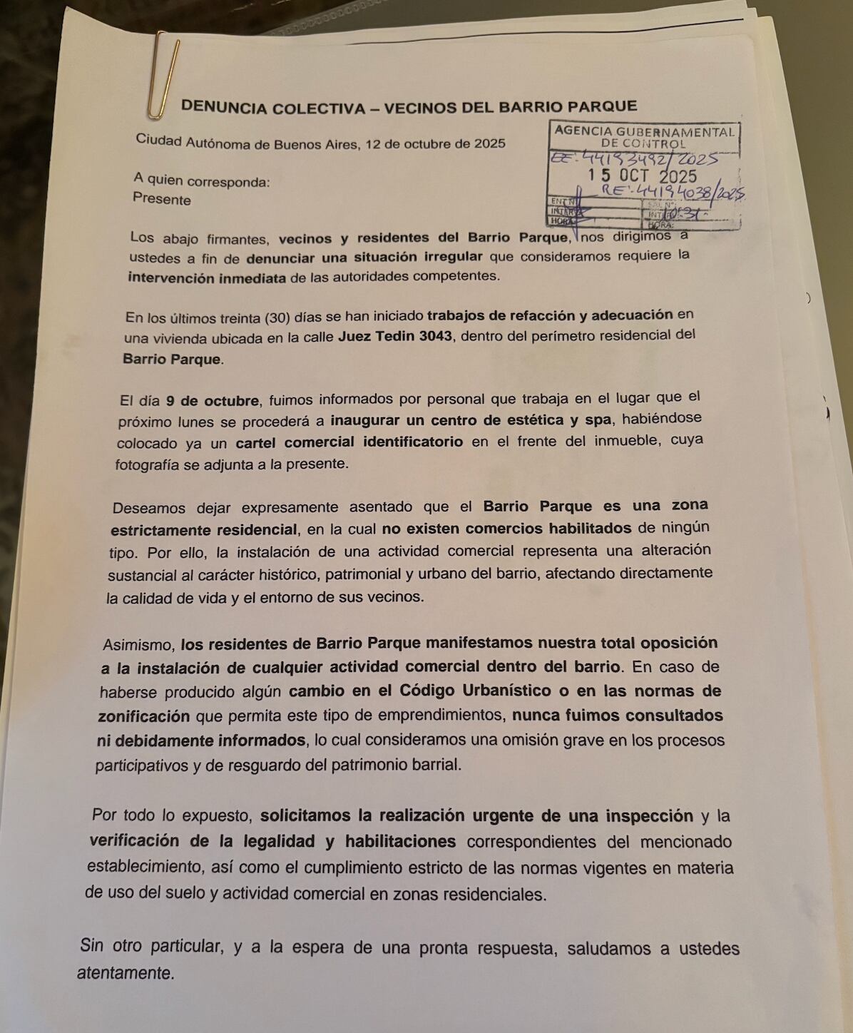 La denuncia colectiva presentada por los vecinos de Barrio Parque ante la Agencia Gubernamental de Control el 15 de octubre