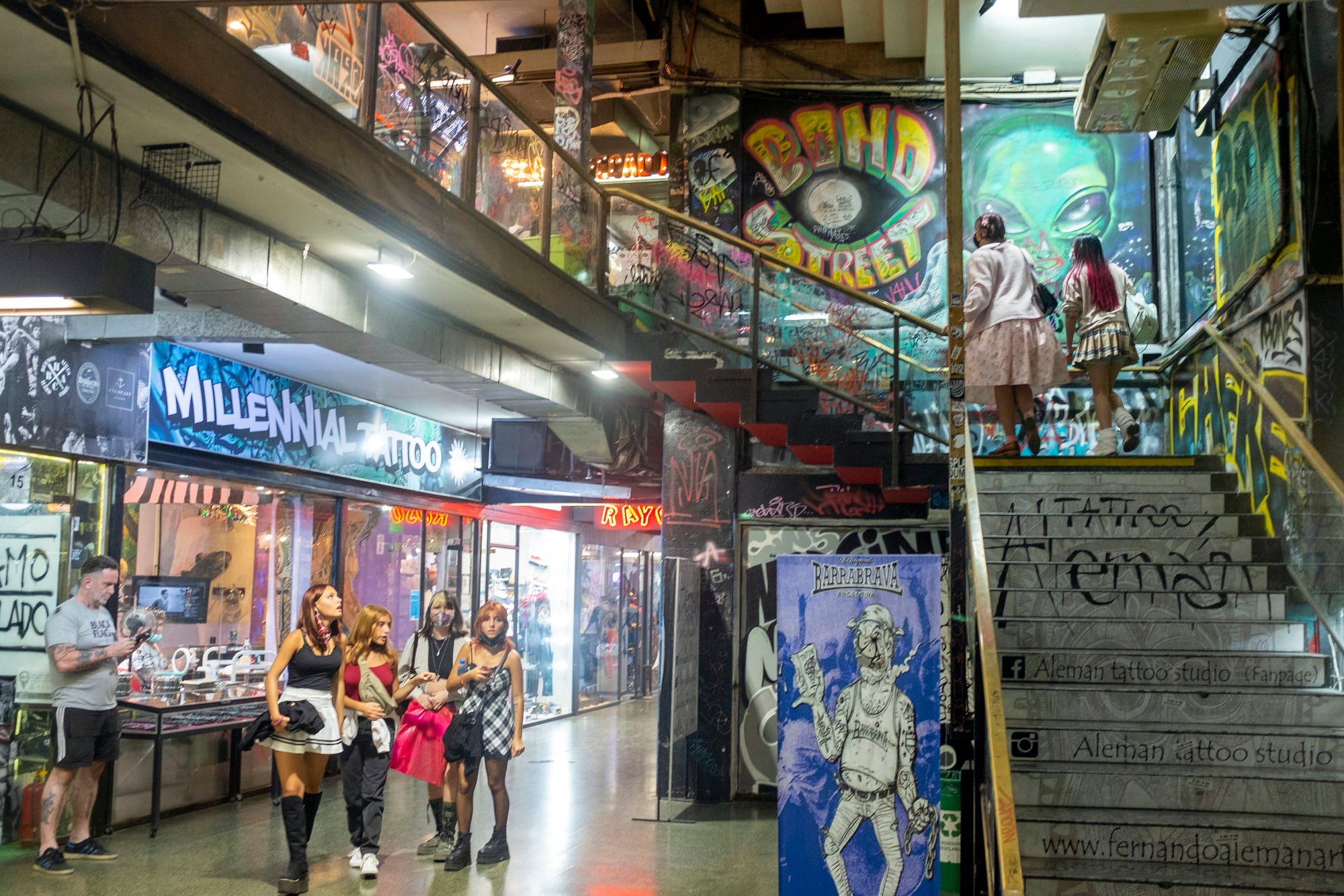 La Galería Bond Street se caracteriza por sus graffities internos