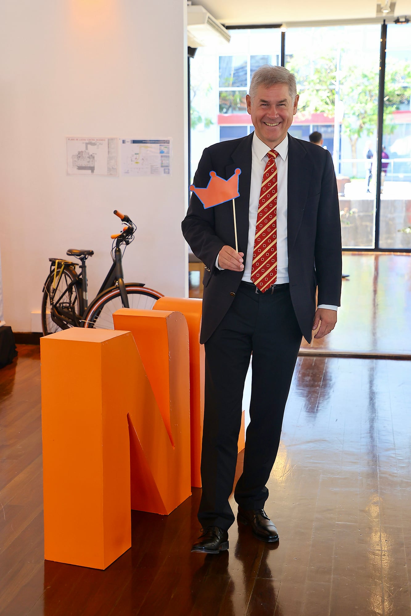 El ministro de la embajada de Alemania, Peter Neven