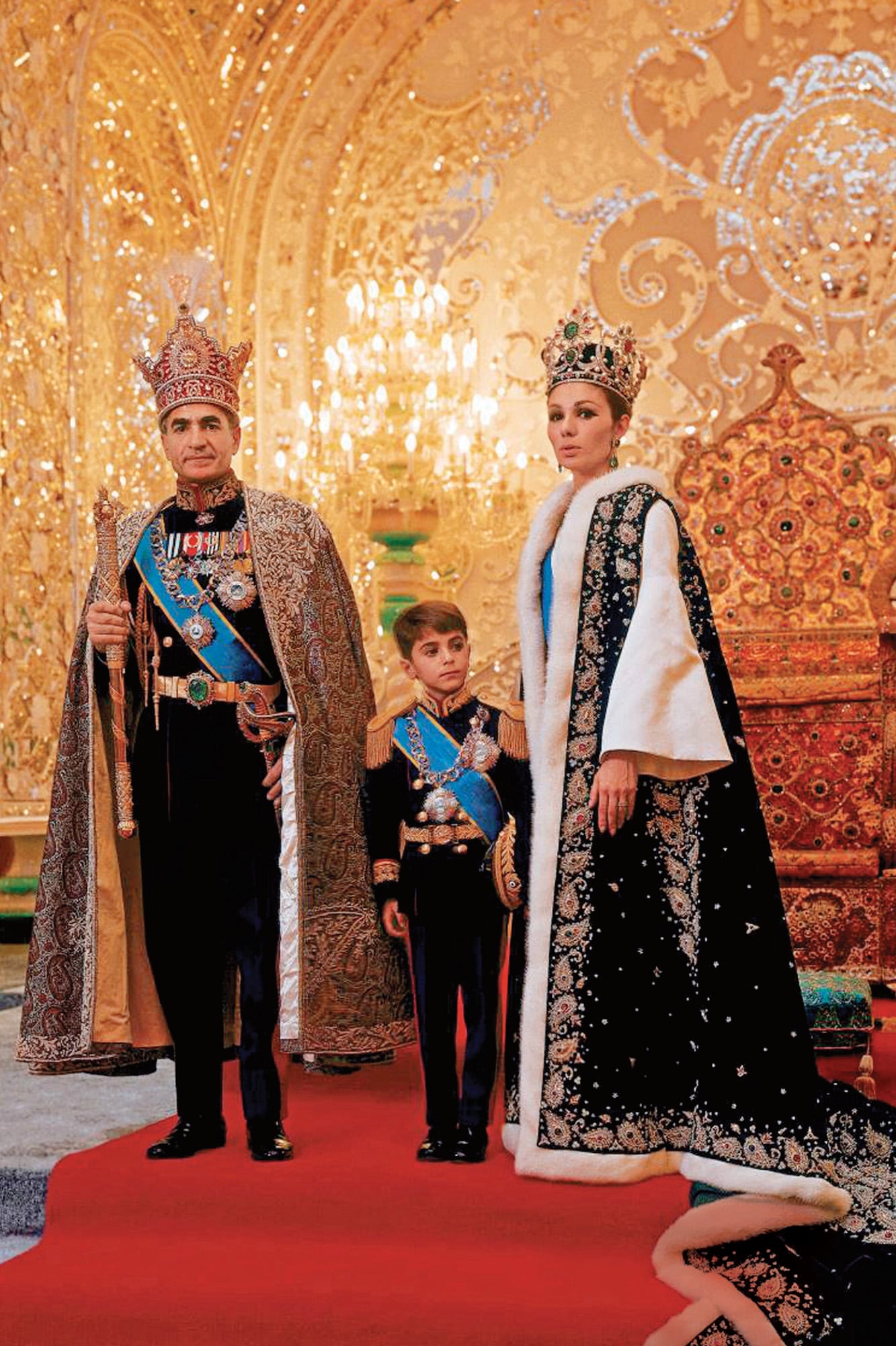 UNSPECIFIED - CIRCA 1754 La pareja real iraní, el Rey de reyes Mohammed Reza Palavi y su esposa, la Emperatriz Farah Diba en su momento de esplendor (Photo by Universal History Archive/Getty Images)