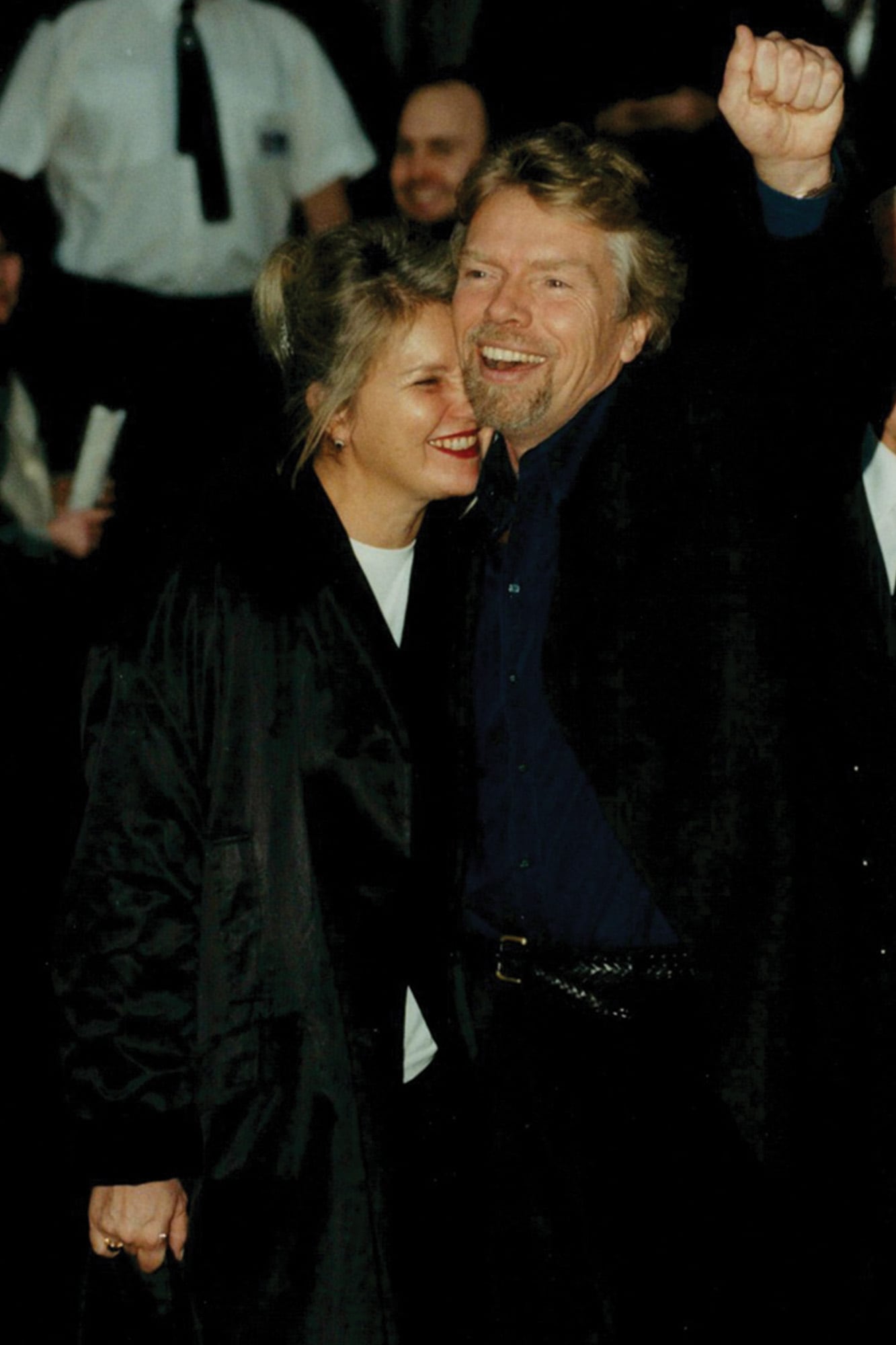 “Amo esta foto de Joan”, escribió Branson en su cuenta de Instagram cuando anunció la muerte de su mujer. “Fueron cincuenta años increíbles de recuerdos, años llenos de lágrimas y risas, bondad y un amor que moldeó a nuestra familia. Tuvimos mucha suerte”, asegura él