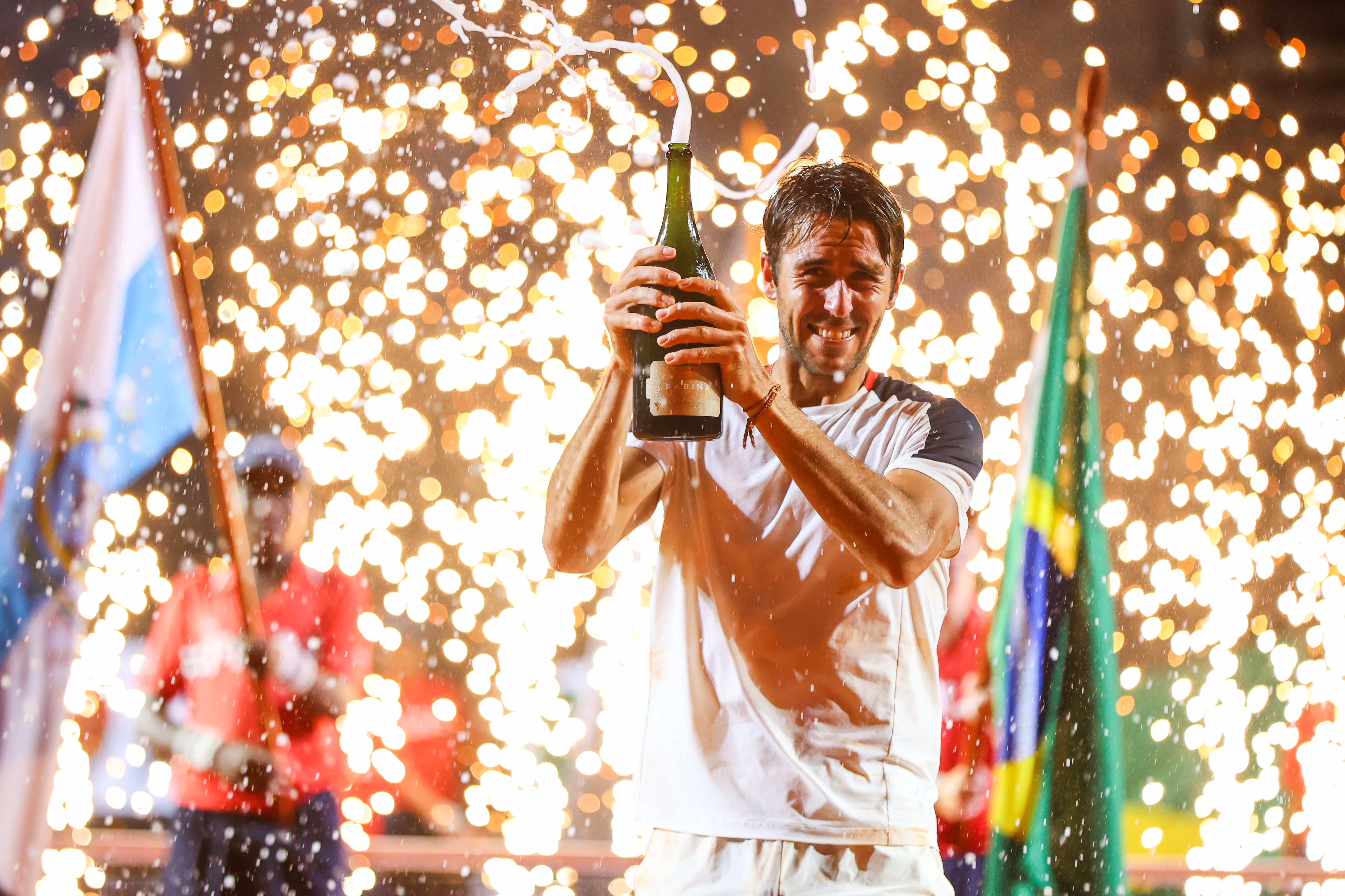 Tomás Etcheverry, campeón: hizo un culto del esfuerzo en el Río Open y conquistó su primer título ATP