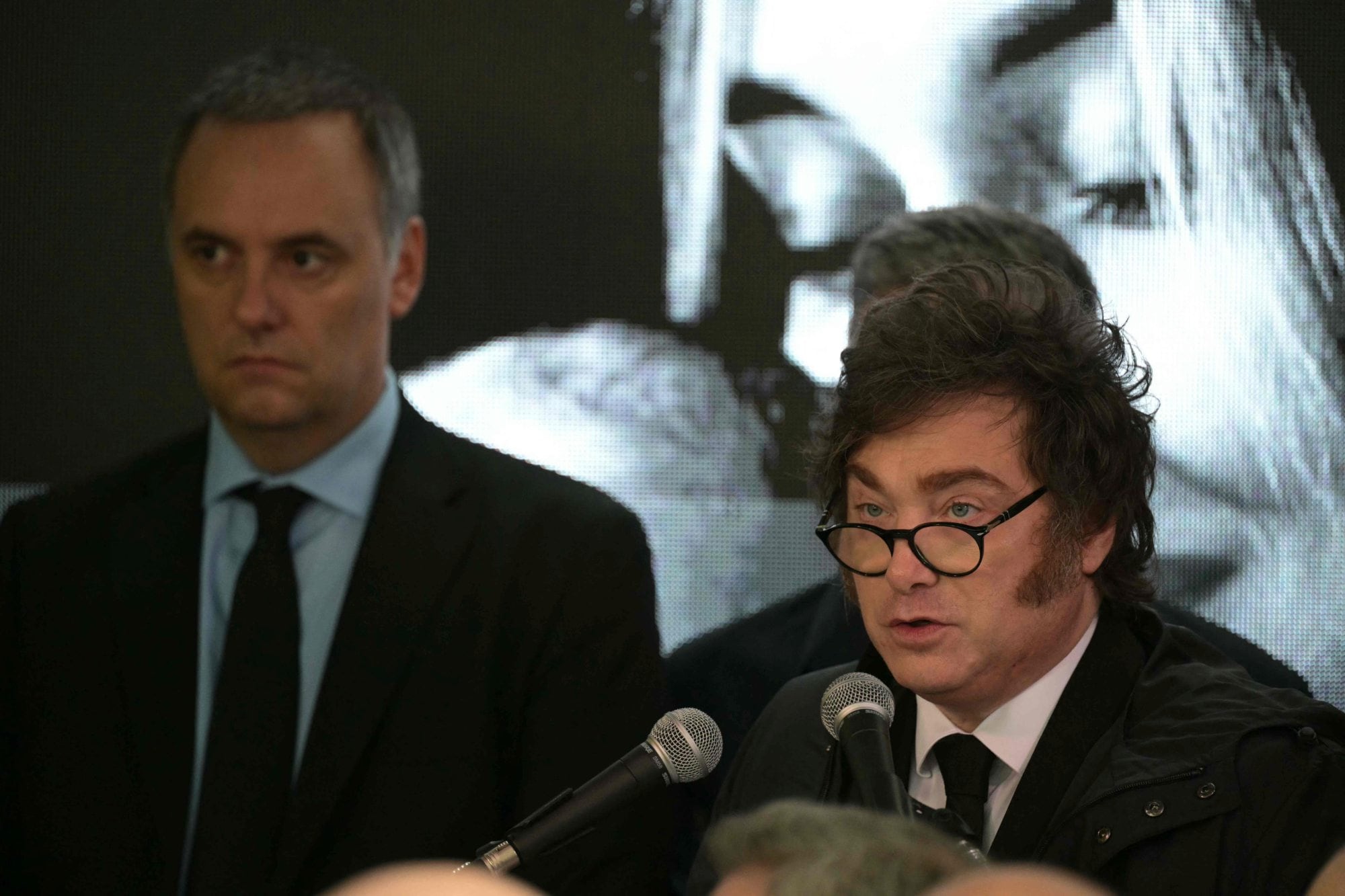 Javier Milei, sobre Manuel Adorni: "Si la Justicia lo considera culpable, lo eyecto de una patada"