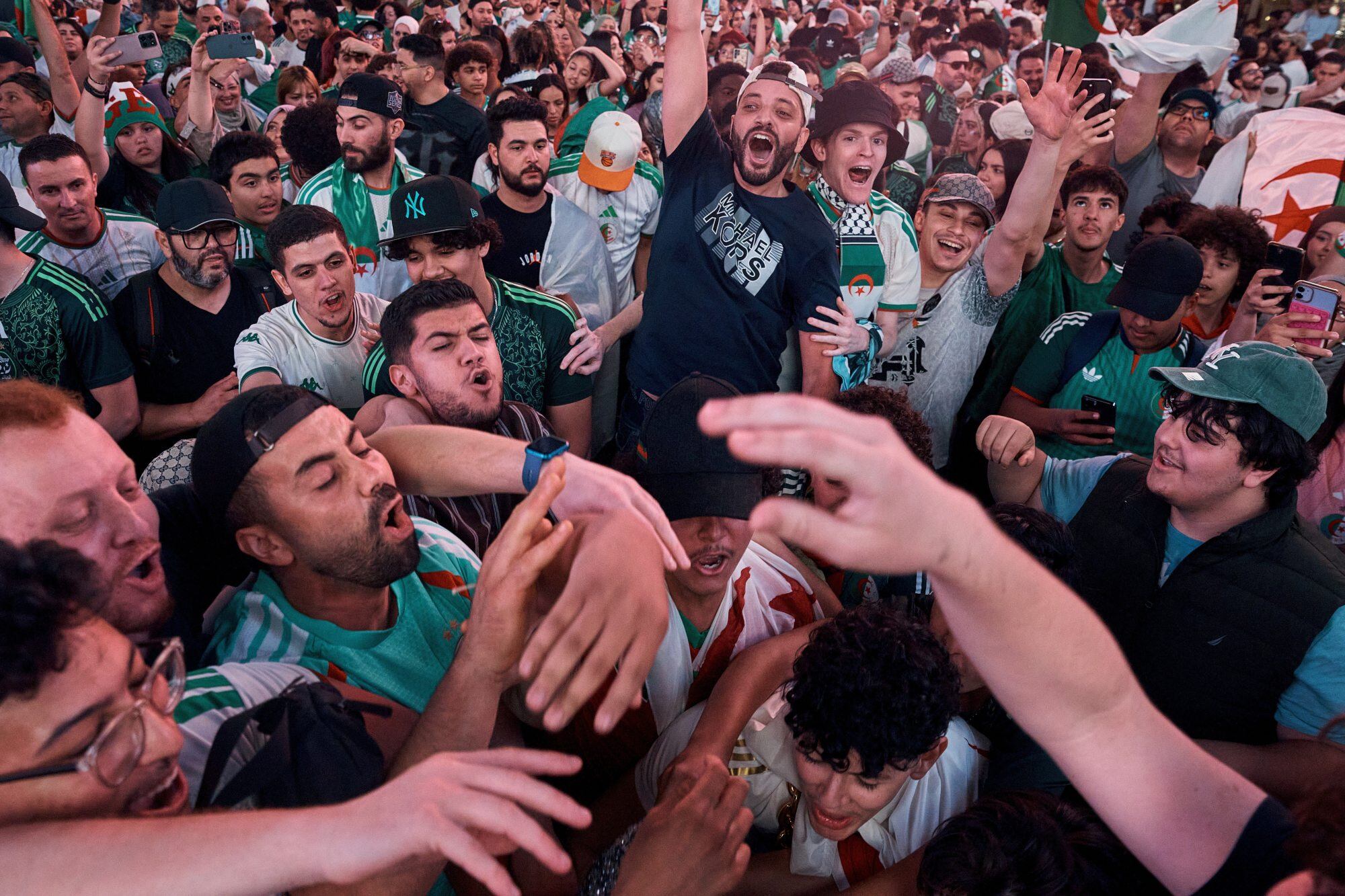 Mundial 2026: hinchas de Argentina y de Argelia se enfrentaron a golpes en Nueva York