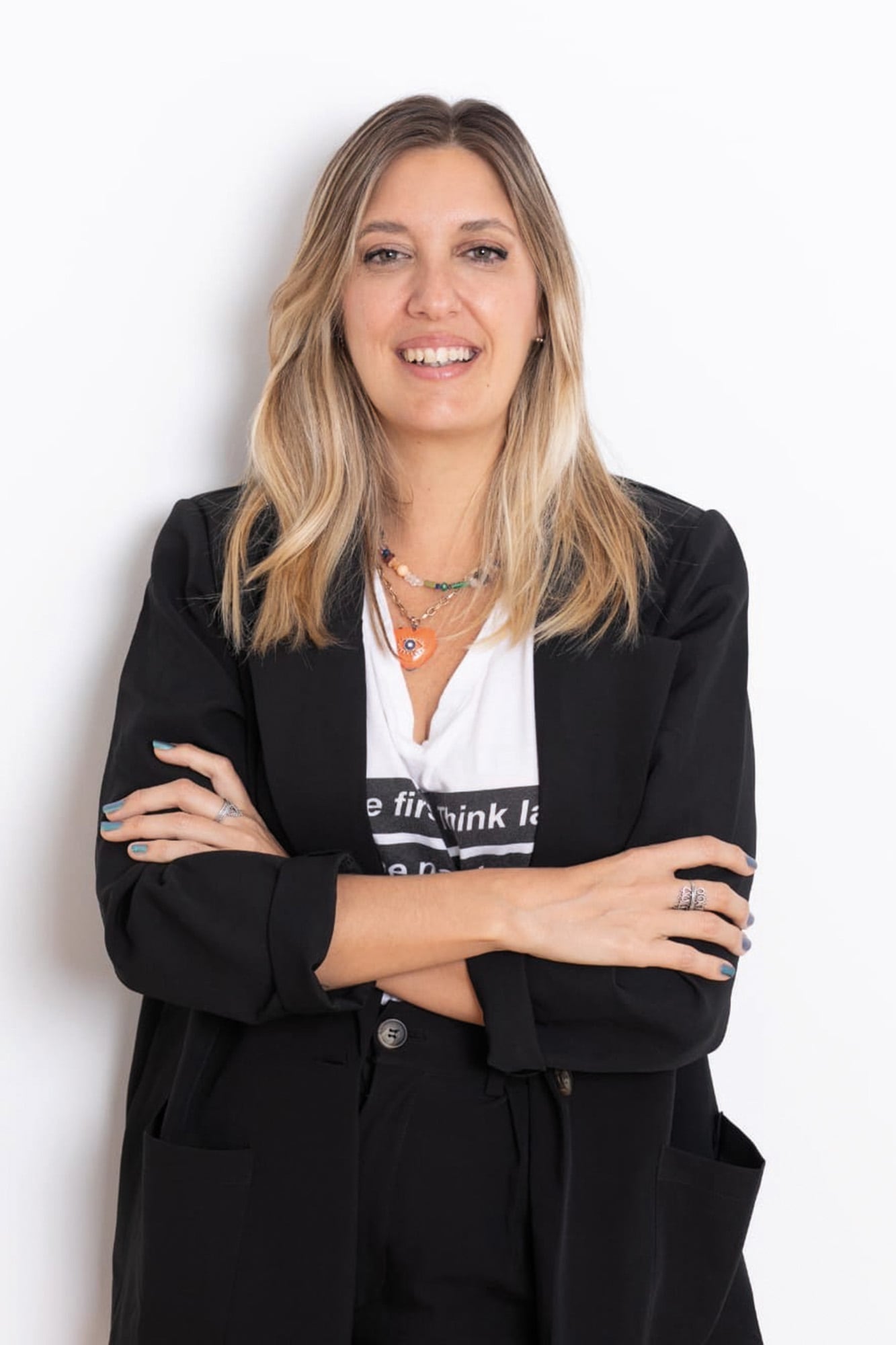 Sofia Geyer: “Si la IA nos convierte en creadores, necesitamos nuevas habilidades para comprender qué estamos usando”