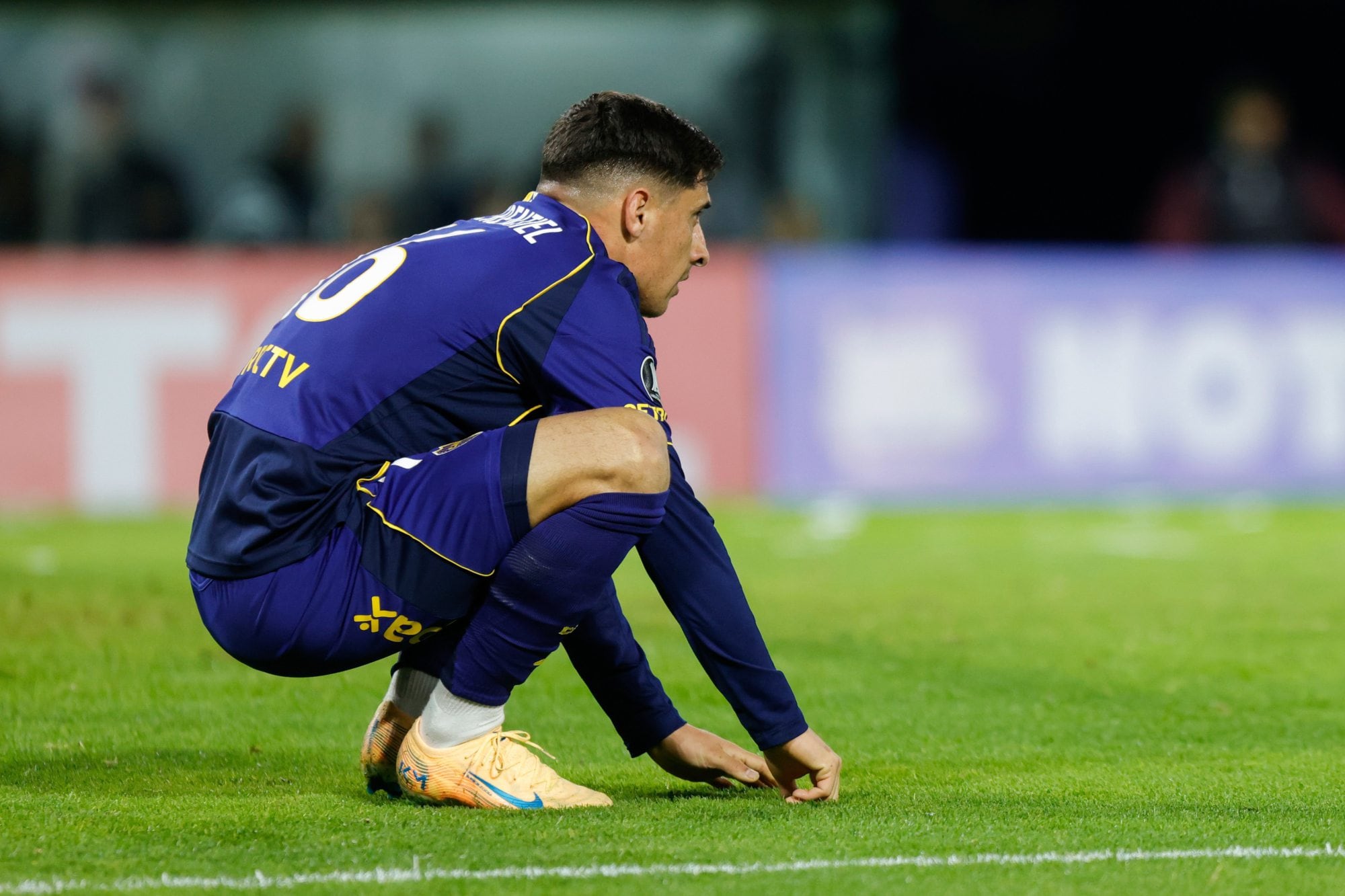 Miguel Merentiel no puede creer la eliminación de Boca de la Copa Libertadores tras la caída por 1-0 contra Universidad Católica