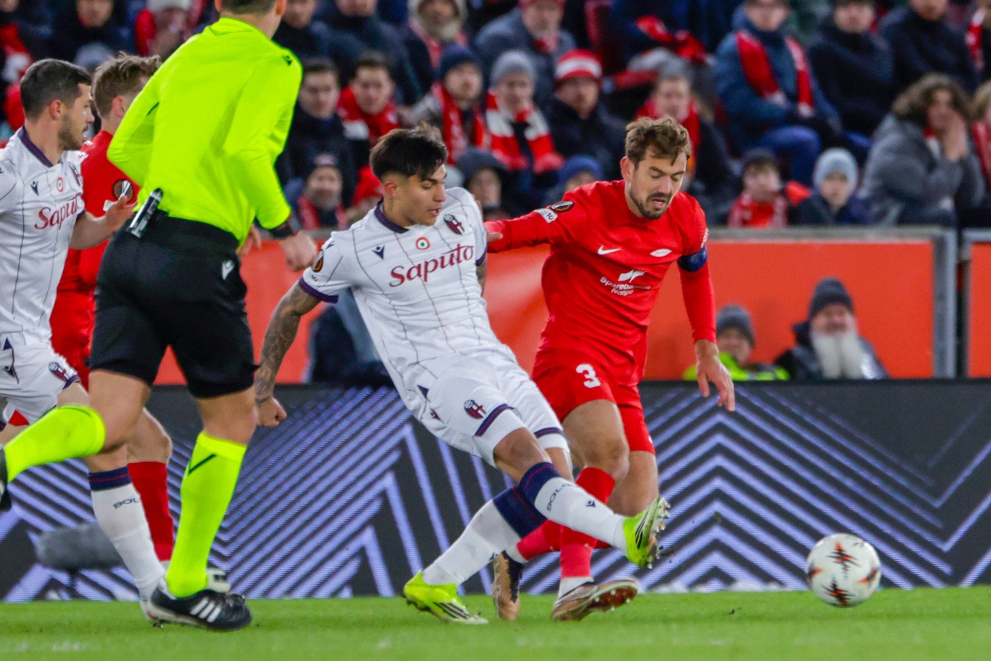 Santiago Castro, delantero argentino de Bologna