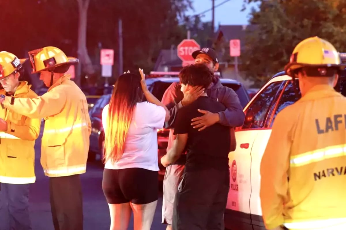 Un padre asesinó a sus hijos mellizos durante una cena familiar y luego se quitó la vida en Canoga Park, California