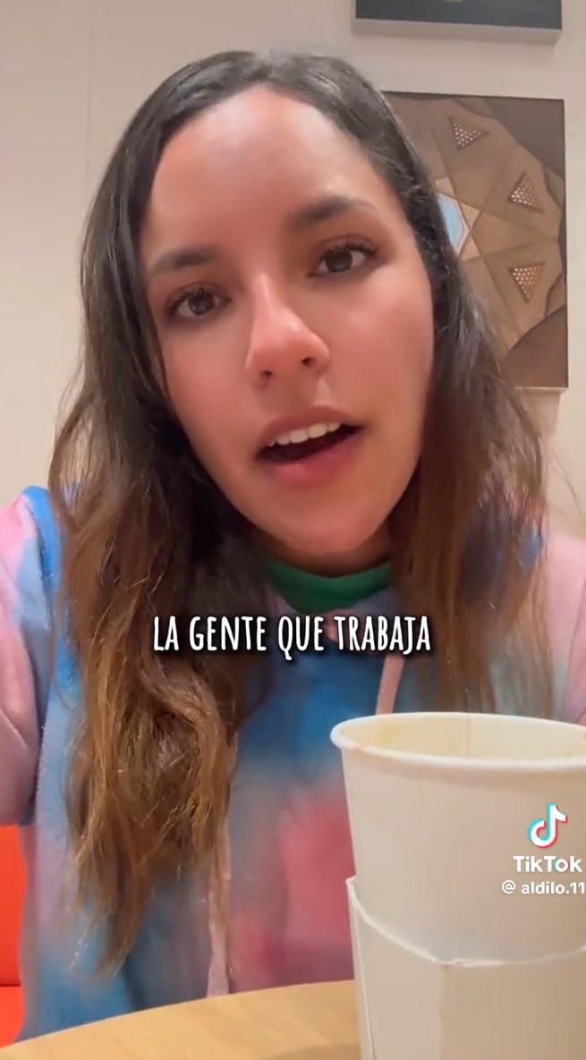 Aldana coontó que el salario de cada empleado depende del rango que ocupe y puede ir desde los 1800 dólares a los 4000