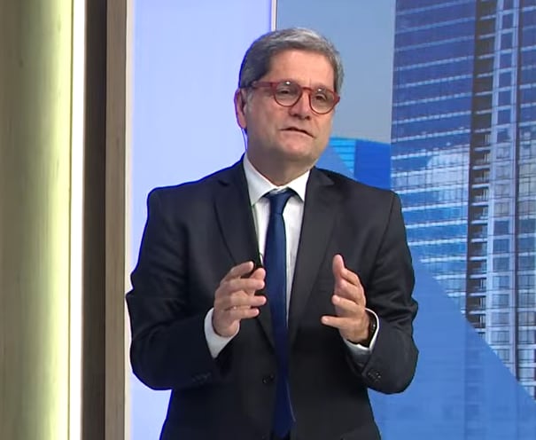 Fiel a su estilo pedagógico, el especialista volvió a dar cátedra en los estudios de LN+