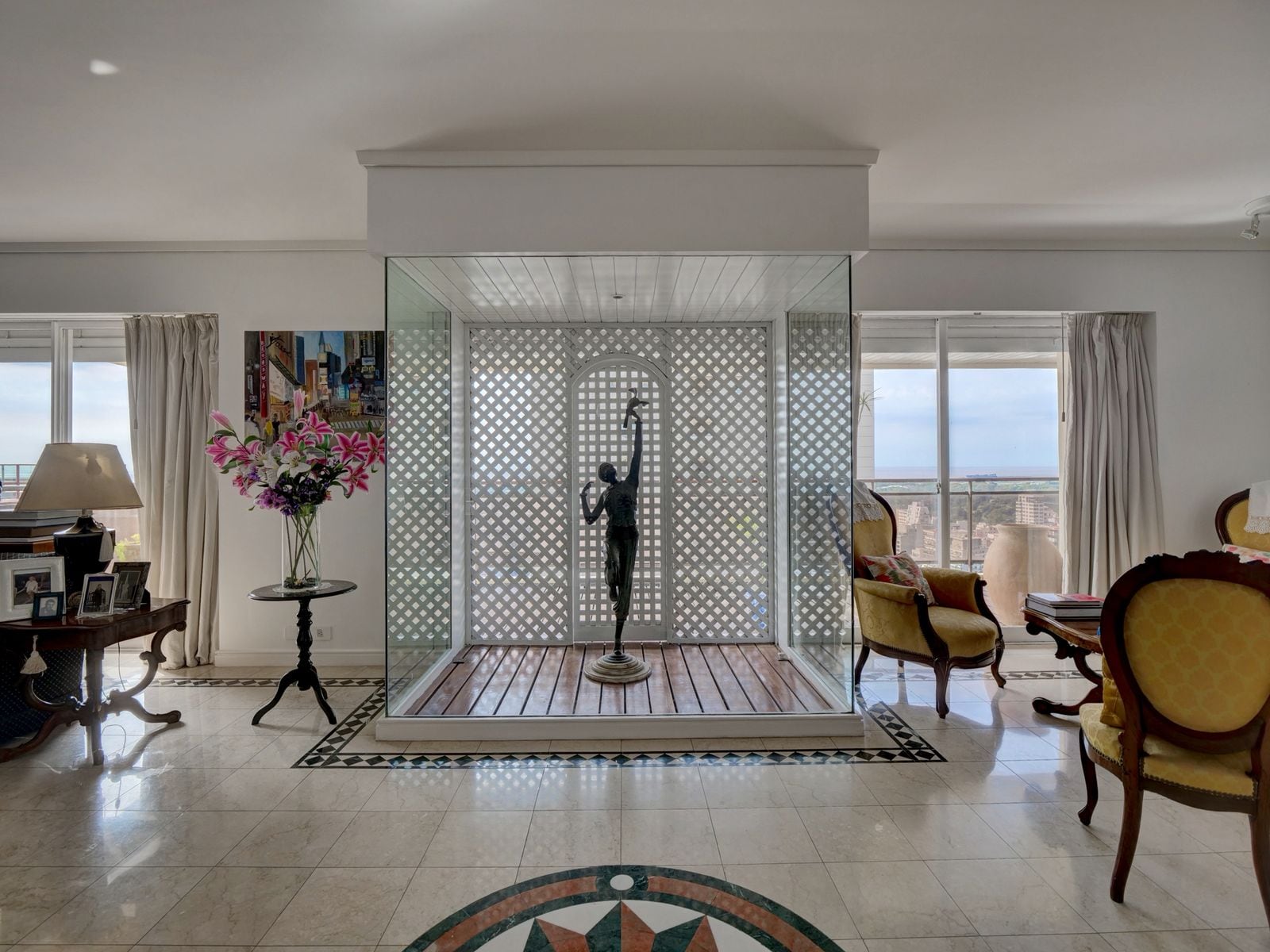 El cubo de cristal de la recepción se eliminará por el gran lugar que ocupa