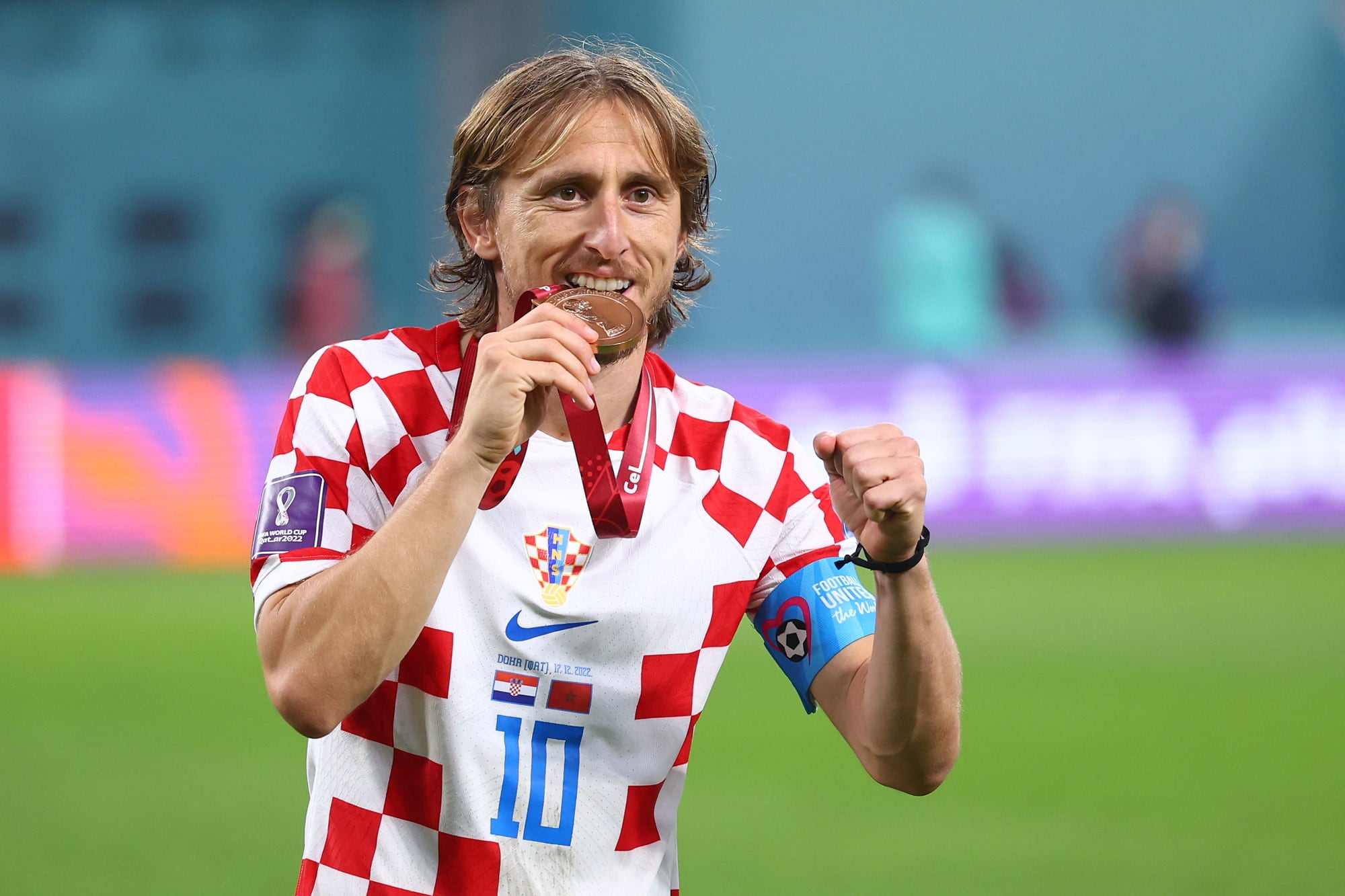 Luka Modric jugó la final del Mundial 2018 y llevó a su selección al podio de la edición de 2022, liderando una época inolvidable para Croacia: en Norteamérica jugará su quinto mundial y luego decidirá si continúa, al menos, un año más en Milan.