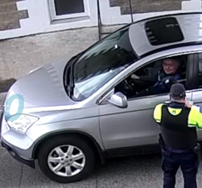 Máximo Kirchner, a bordo de la camioneta Honda que figuraba con pedido de secuestro