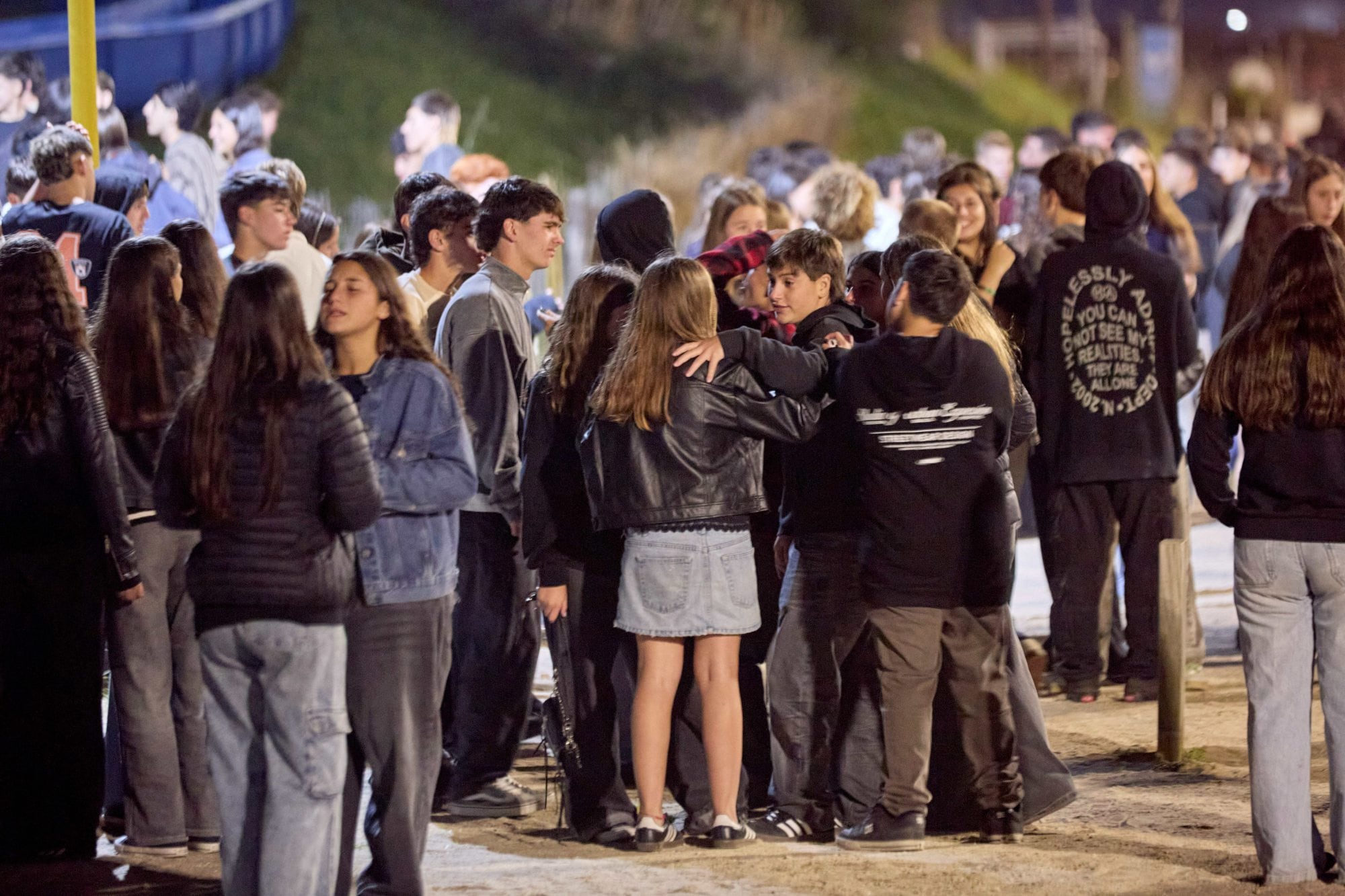 Noche joven en Pinamar: los controles conviven con venta de DNI falsos y una demanda que no encuentra espacios habilitados