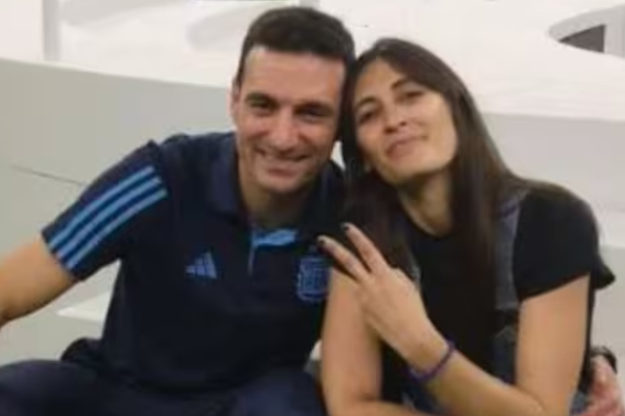 Elisa Montero, la mujer que conquistó a Lionel Scaloni: del rechazo inicial al noviazgo silencioso y la familia