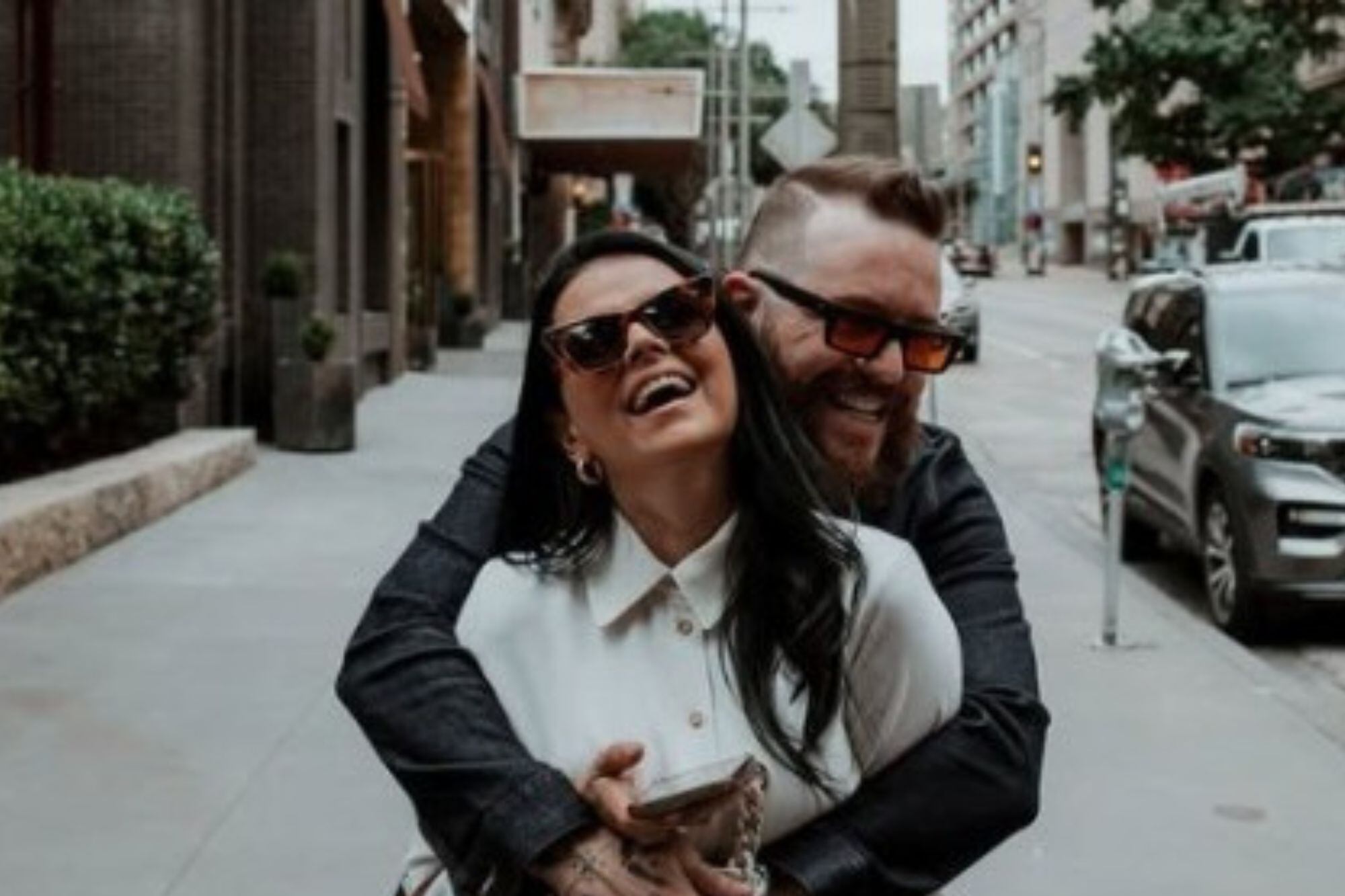 12 años de diferencia, 24 casados y un libro que revela su intimidad: “Los que dijeron que no íbamos a durar ya llevan tres divorcios”