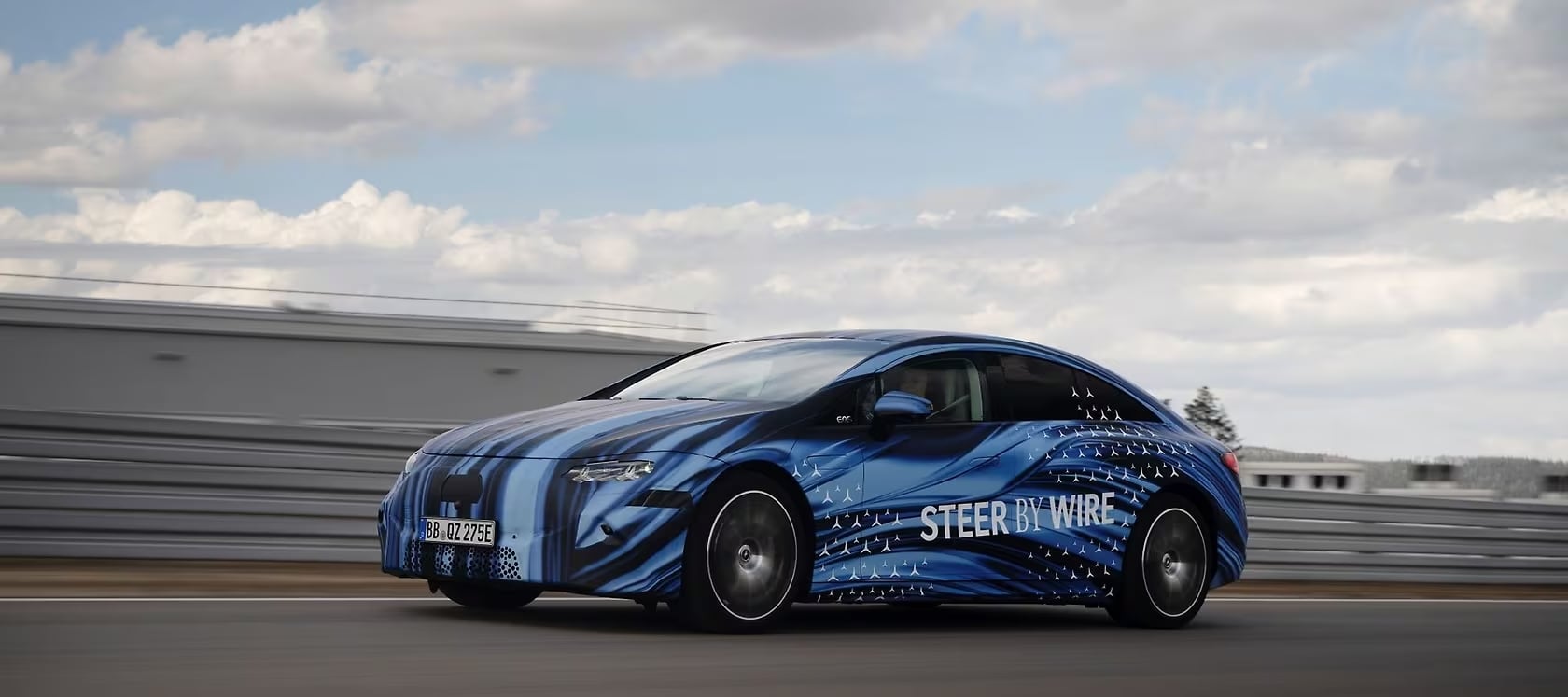 Una automotriz adapta uno de sus nuevos autos para dar la sensación “de un Fórmula 1″