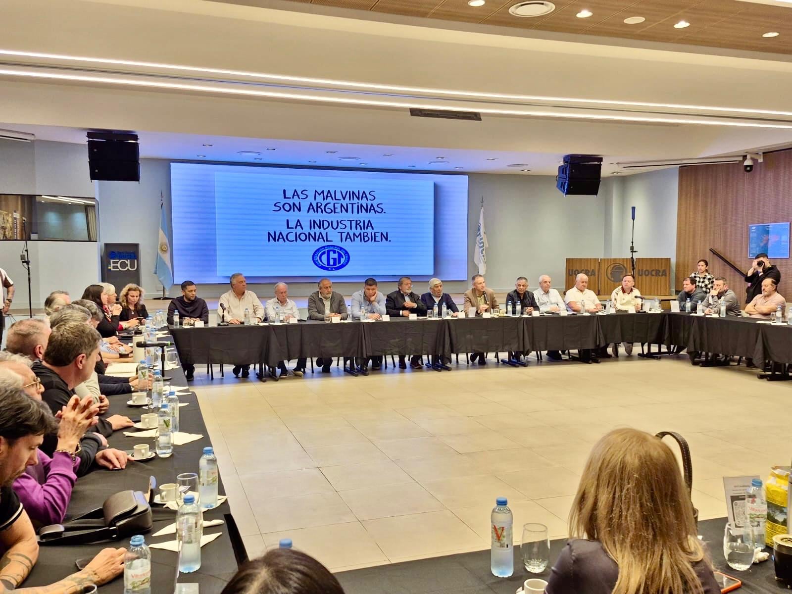 La mesa ampliada de la CGT debatió en la sede de la Uocra