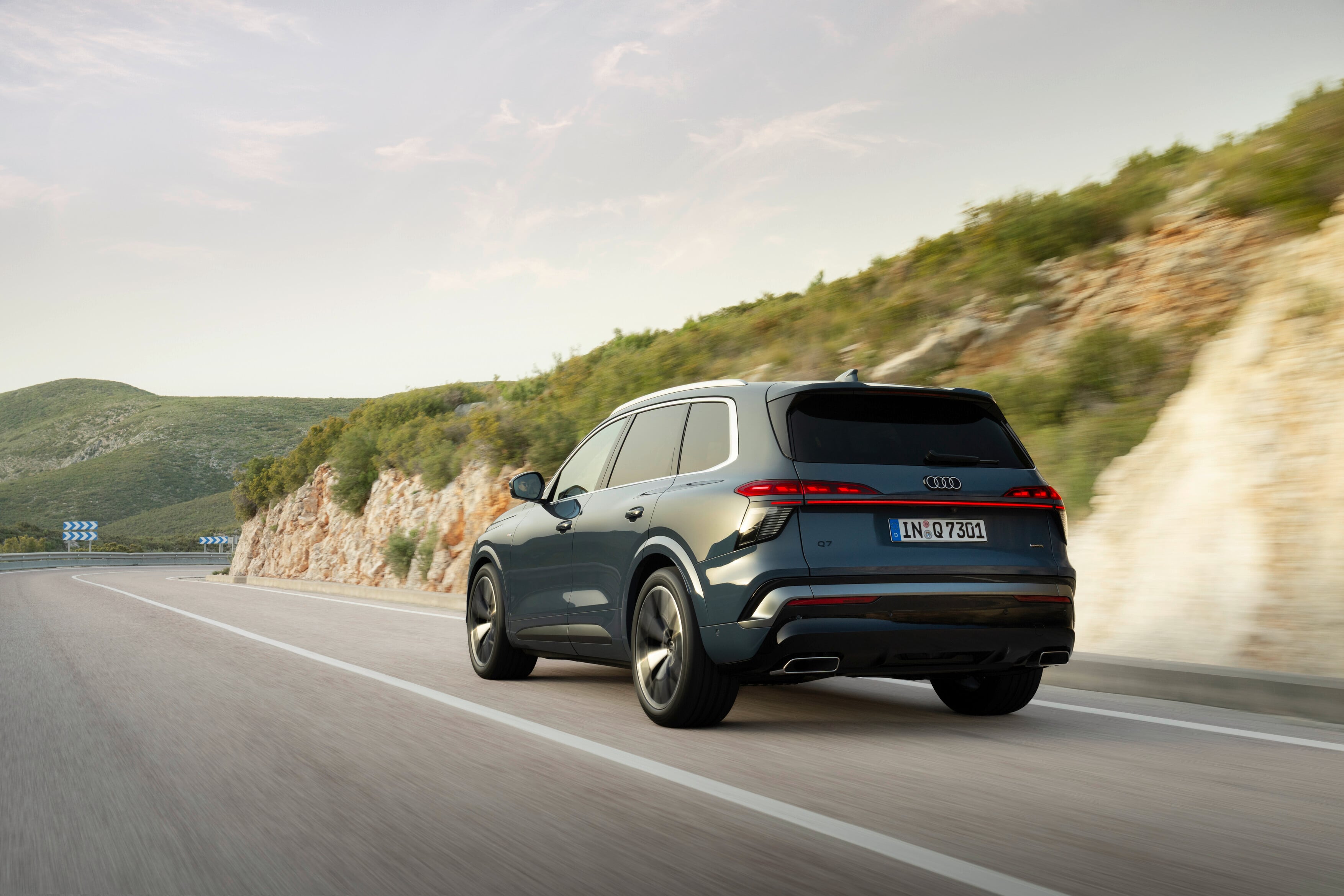 Audi presentó la tercera generación del Q7, su SUV grande