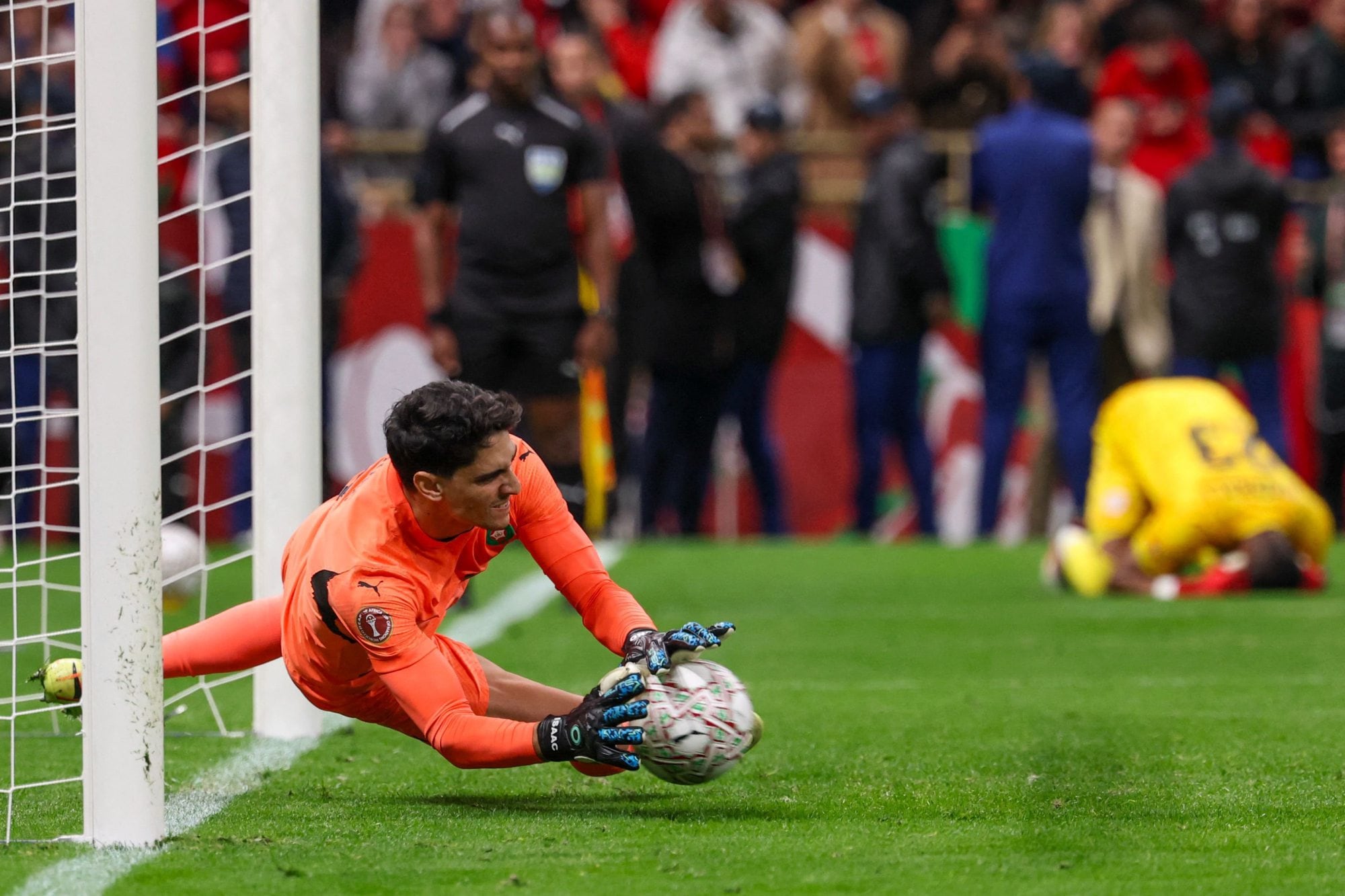 Copa Africana: Bono fue el héroe de Marruecos contra Nigeria y Sadio Mané despidió a Mohamed Salah