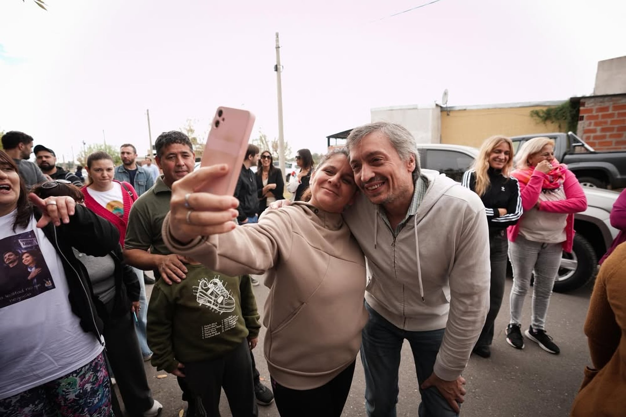 Máximo Kirchner en el Barrio Néstor Kirchner, en la localidad santafesina de Puerto General San Martín