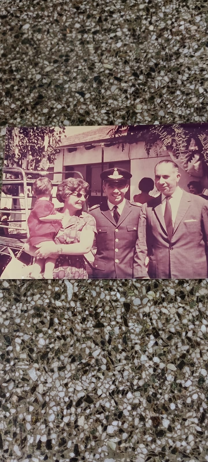 TC-48, el avión de los cadetes que “desapareció” en el aire y el dolor de las familias que siguen buscando la verdad 9 TC-48, el avión de los cadetes que “desapareció” en el aire y el dolor de las familias que siguen buscando la verdad imagen-8