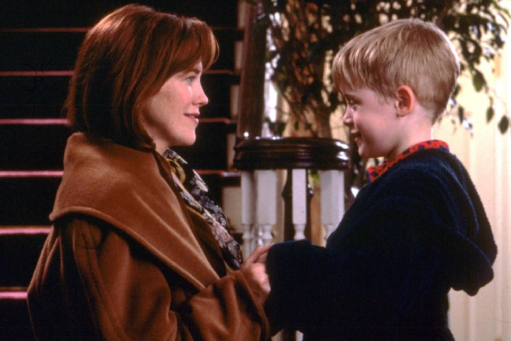 Si bien la traducción de Home Alone es Solo en casa, para distruirla en la Argentina se eligió Mi pobre angelito