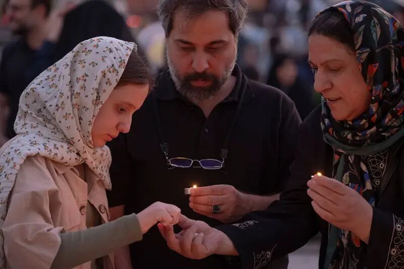 Un homenaje en Teherán a las víctimas de los bombardeos.