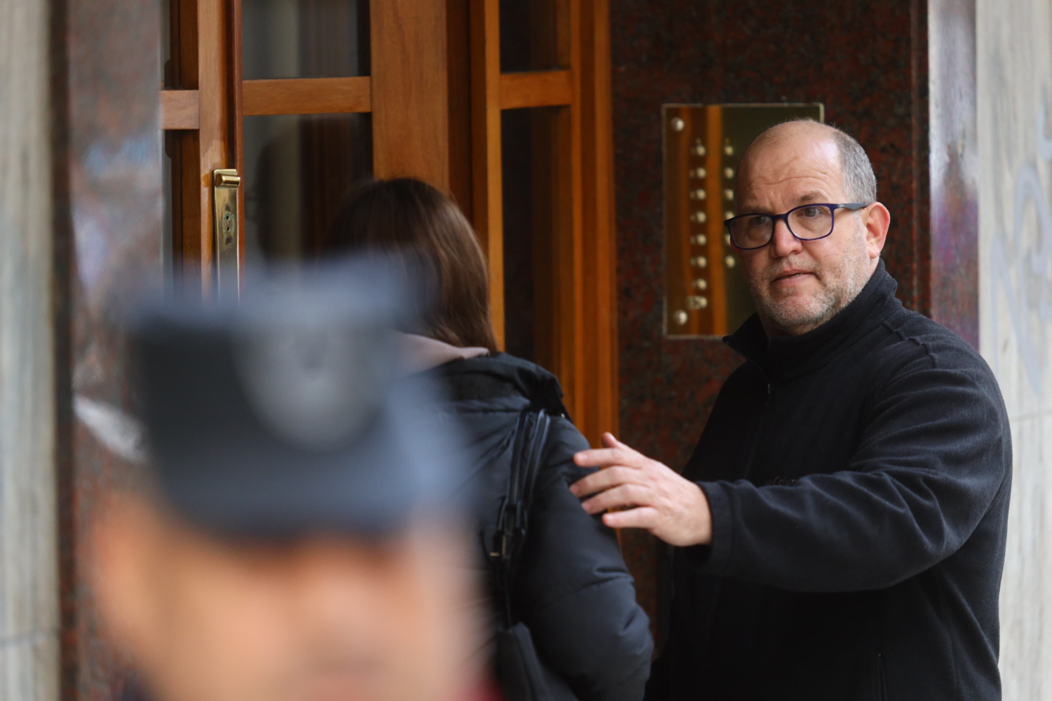 Encontraron a una pareja y a sus dos hijos muertos a cuchillazos, en la calle Aguirre, en Villa Crespo