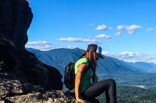 Viajera y emprendedora. Recorre el mundo con su marca de productos sustentables