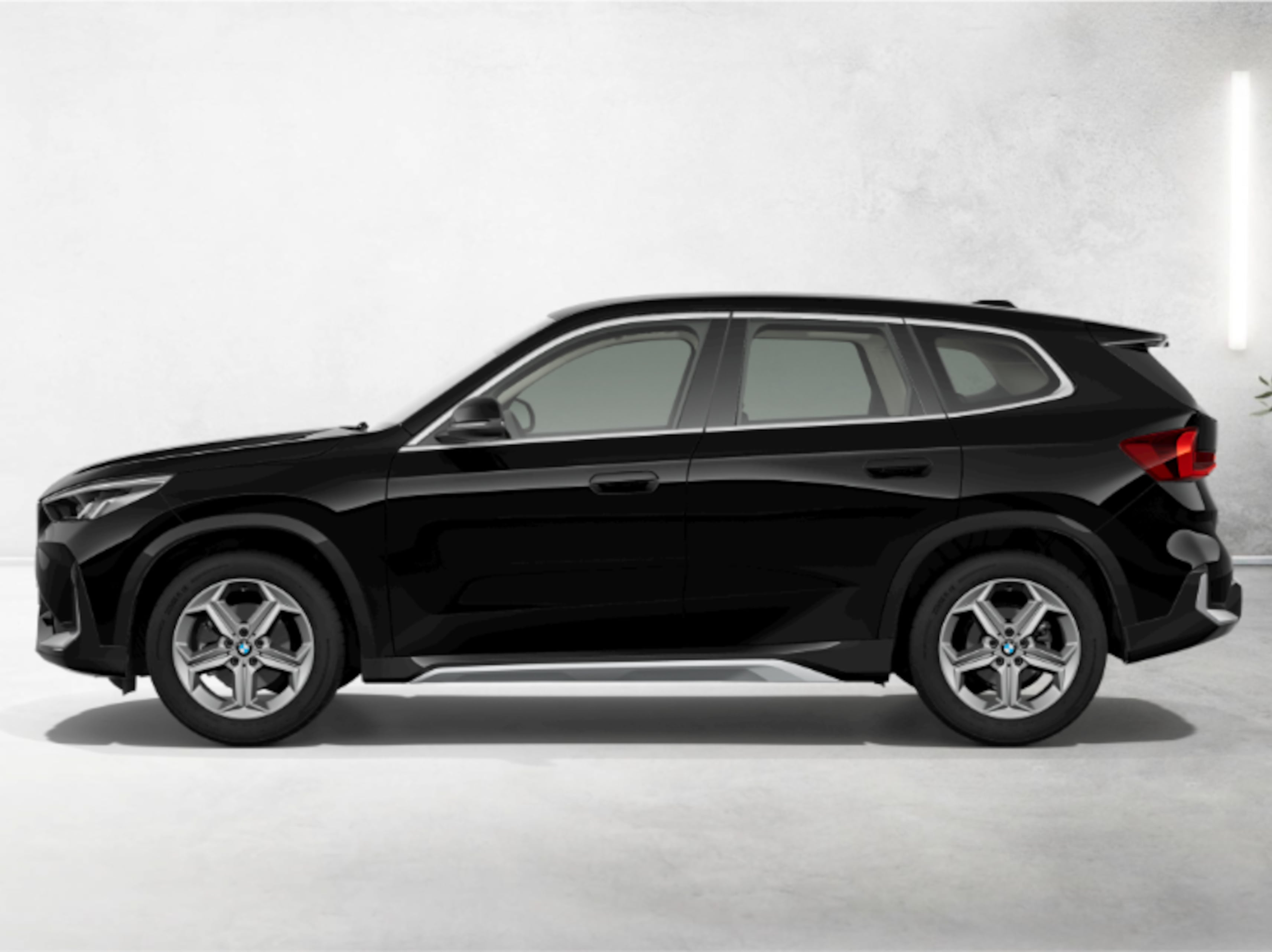 Llegó un nuevo SUV de BMW que se convirtió en el más accesible de su gama 9 Tiene un completo paquete de seguridad activa y pasiva